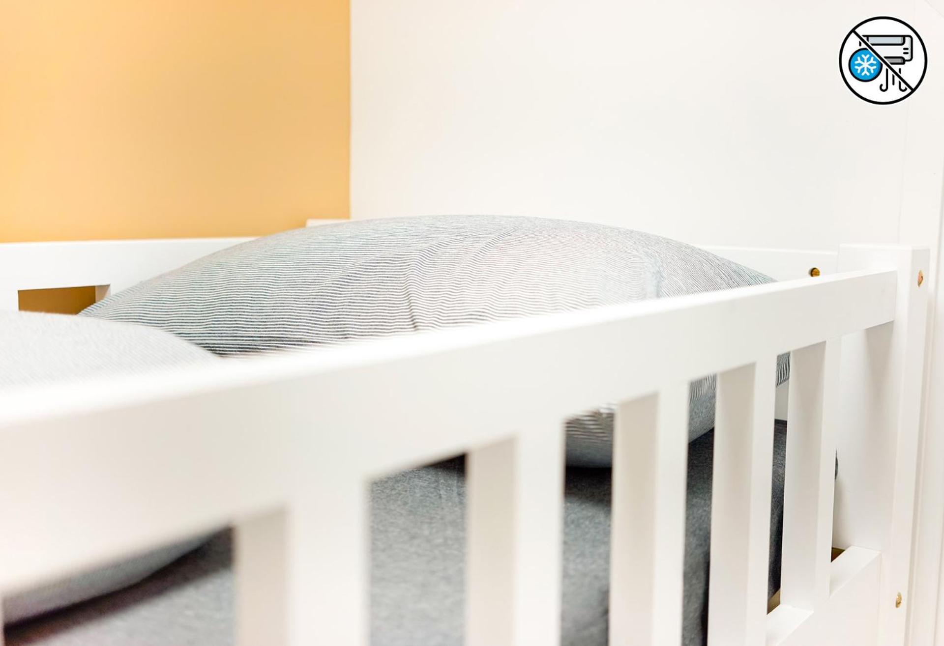 Standard Single Room - Female only