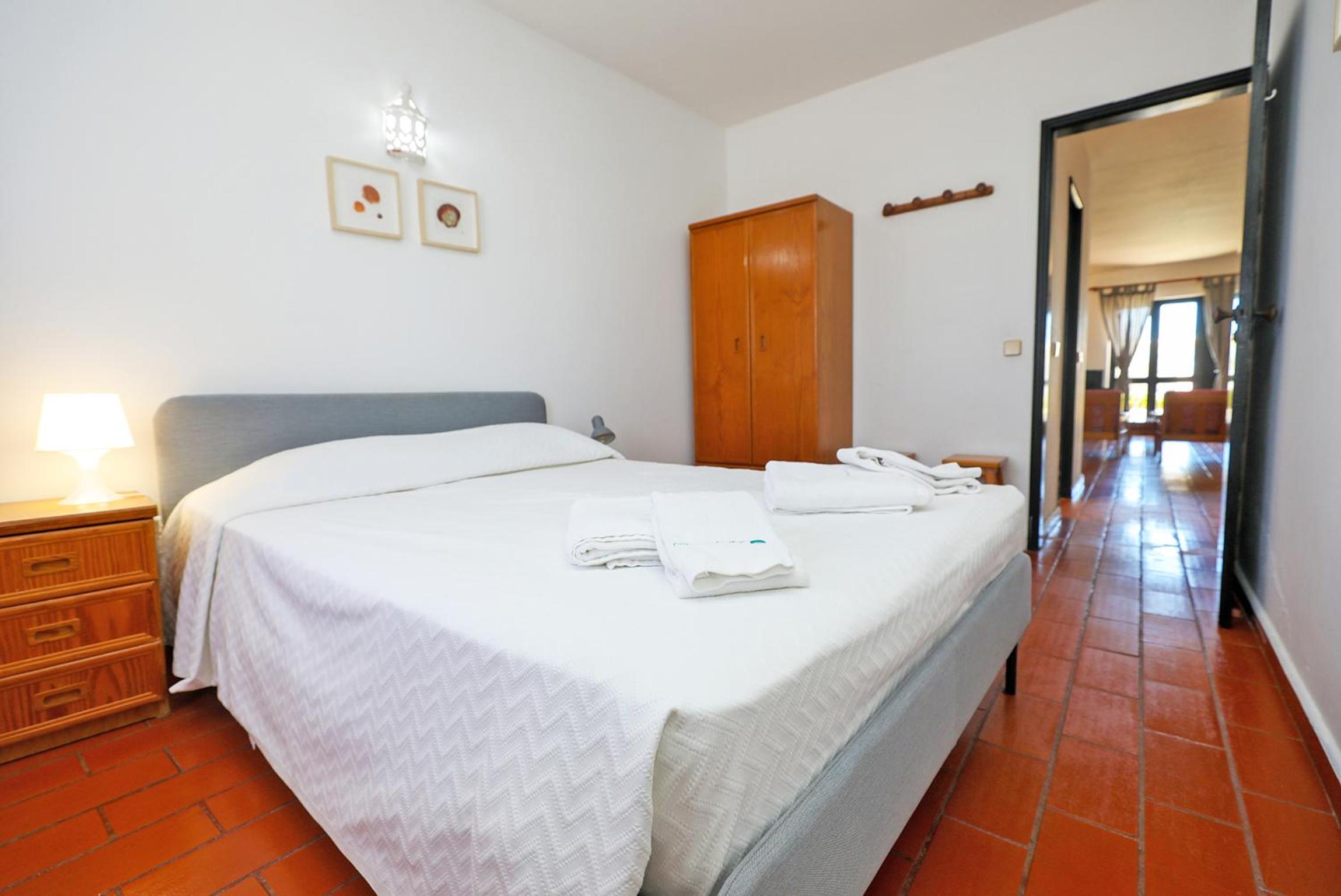 One-Bedroom Apartment - Photo 33