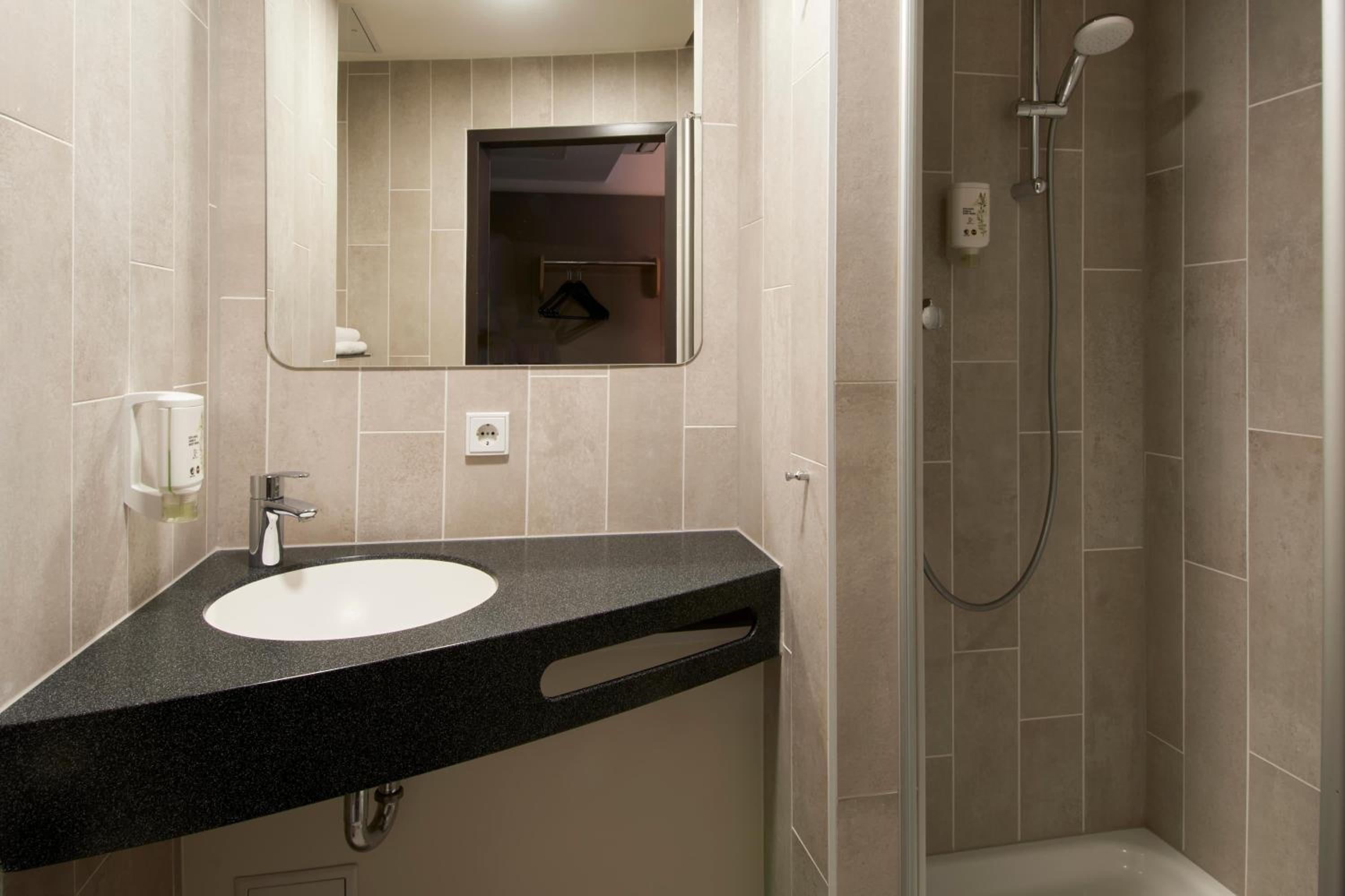 Double Room - Photo 2