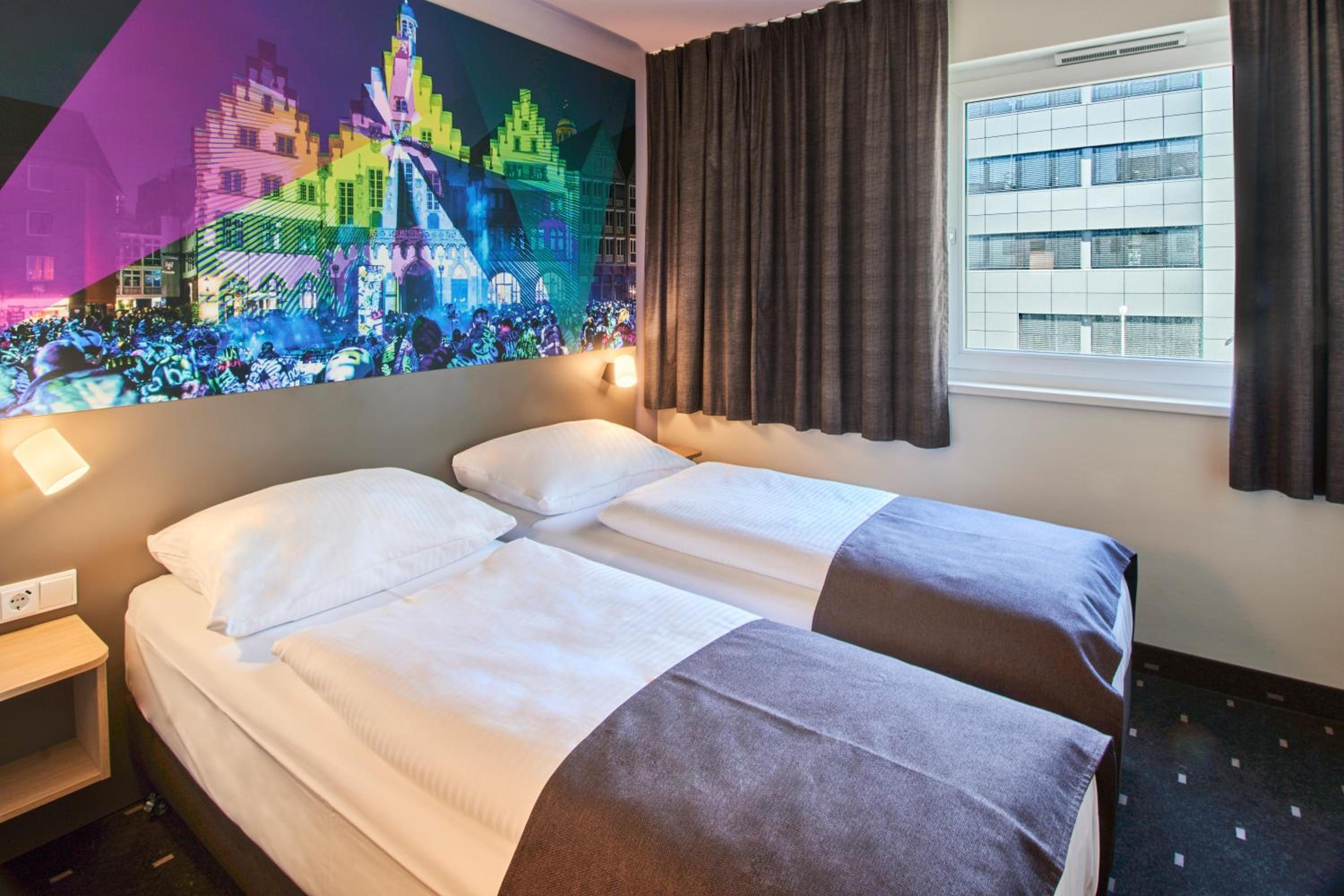 Twin Room - Photo 1