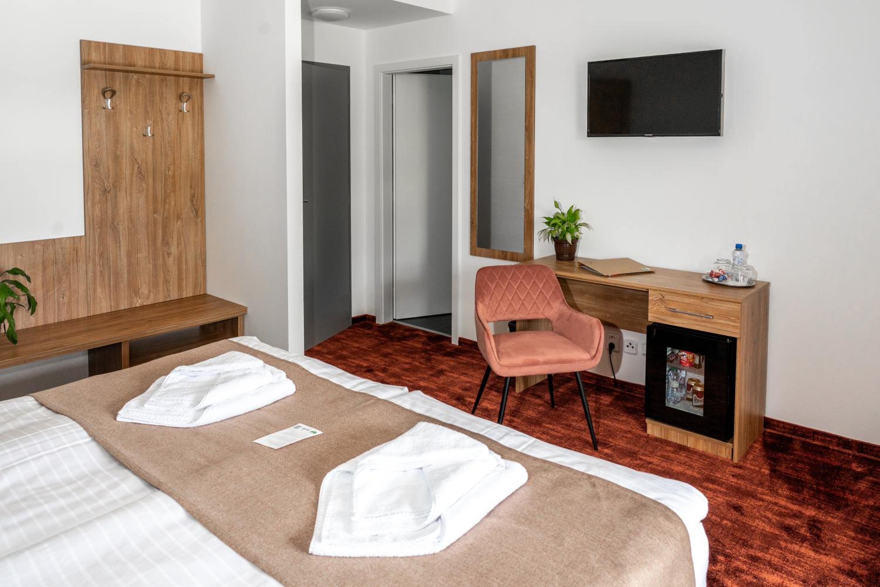 Double Room with Balcony photo 2