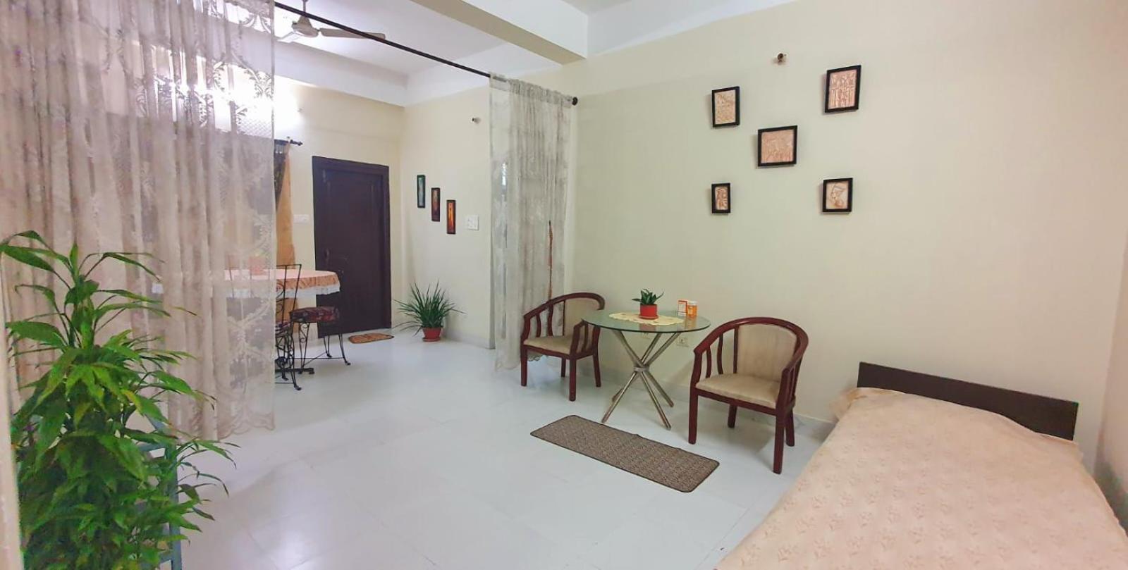 Double or Twin Room with Balcony photo 3