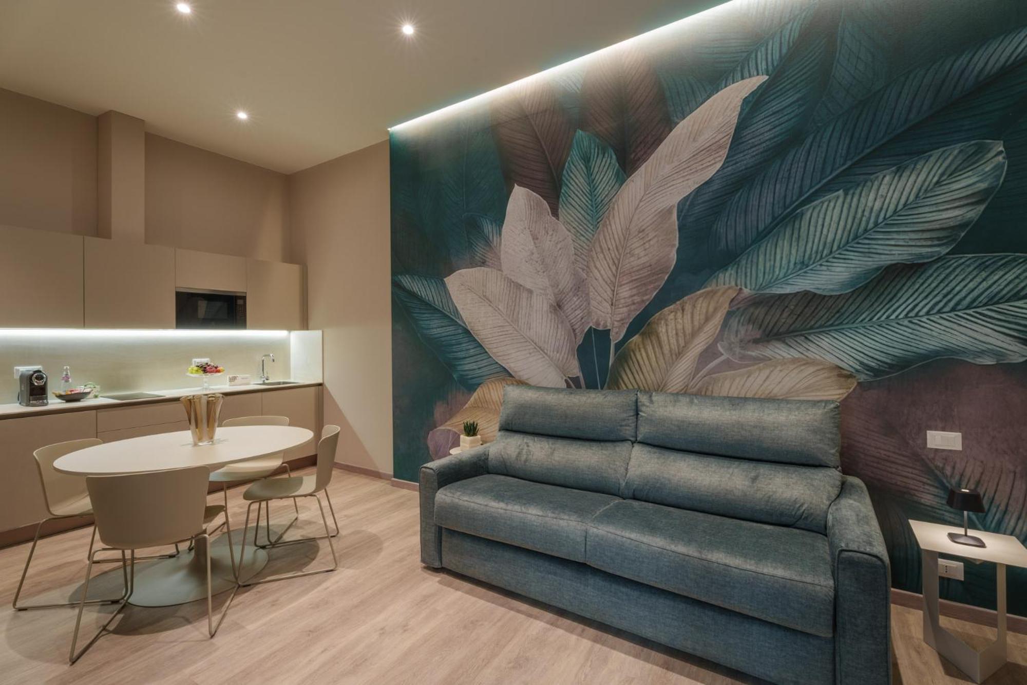 Superior Suite - Photo 3