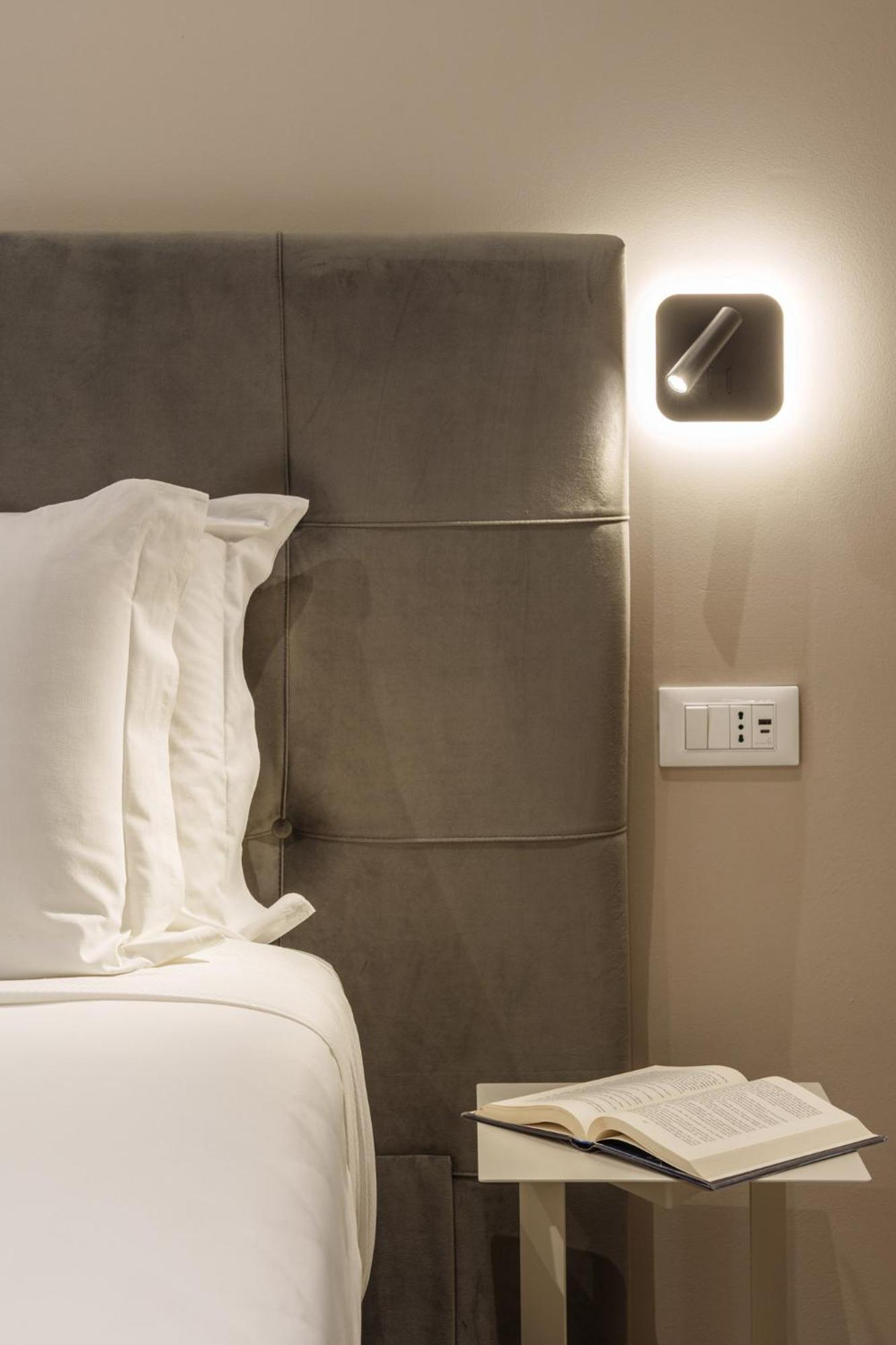 Superior Suite - Photo 4