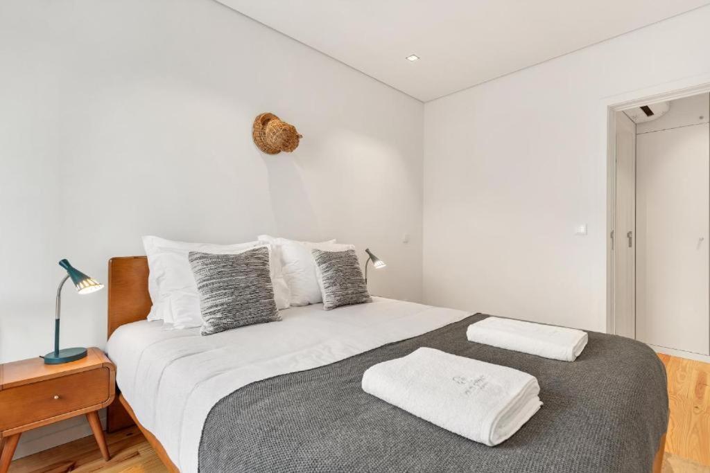 One-Bedroom Apartment - Photo 3