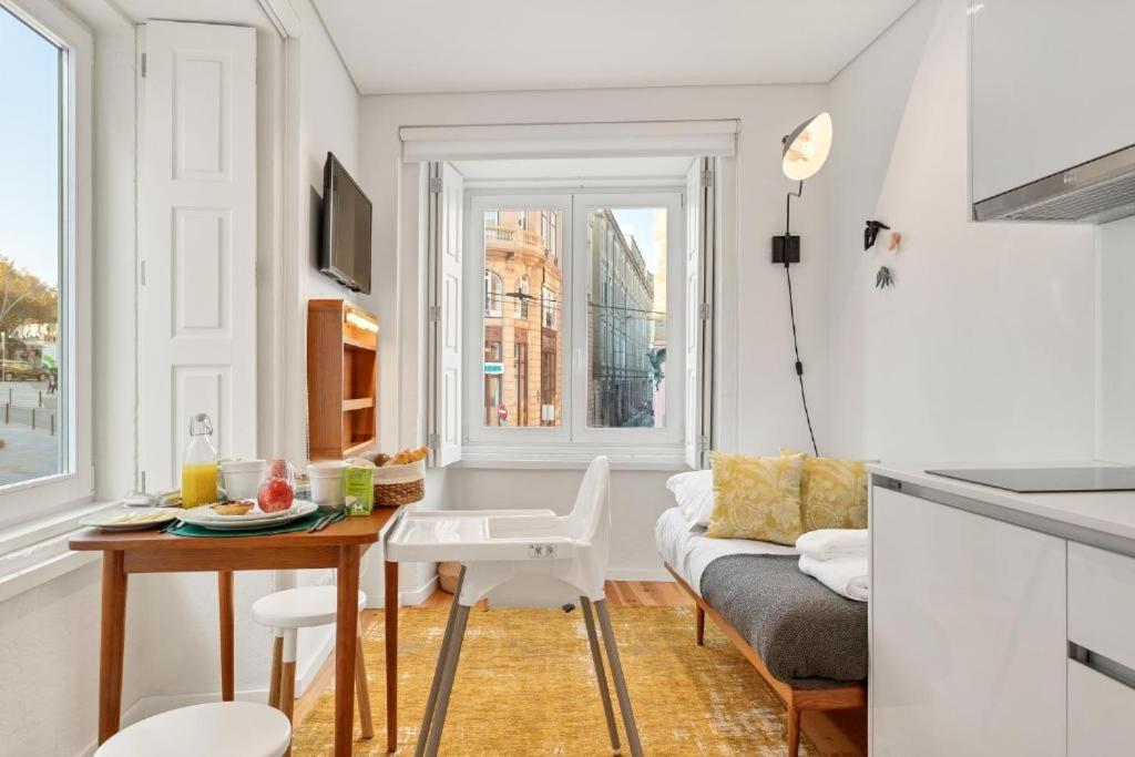 One-Bedroom Apartment - Photo 9