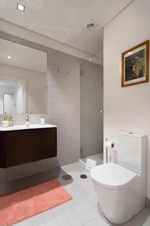 One-Bedroom Apartment - Photo 8