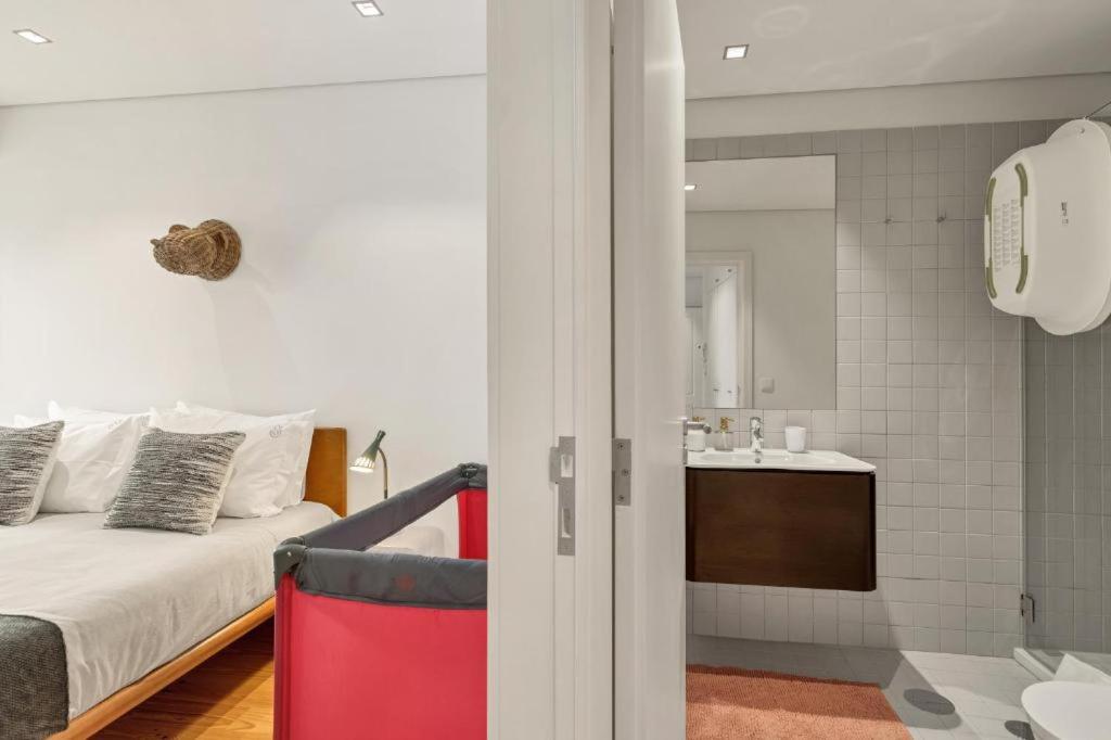 One-Bedroom Apartment - Photo 7