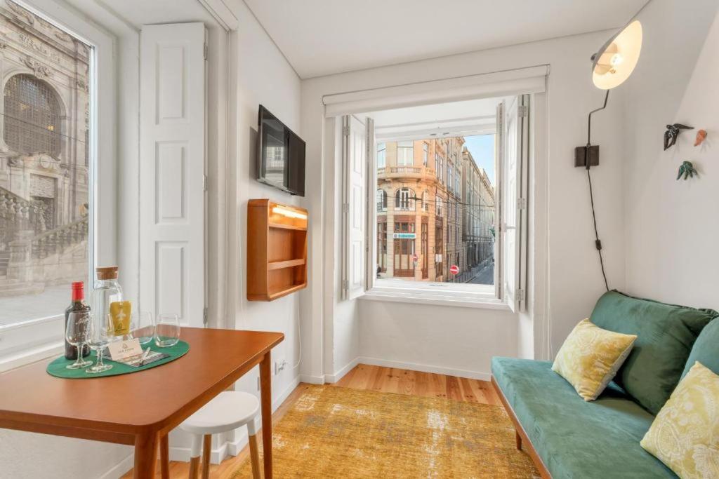 One-Bedroom Apartment - Photo 6