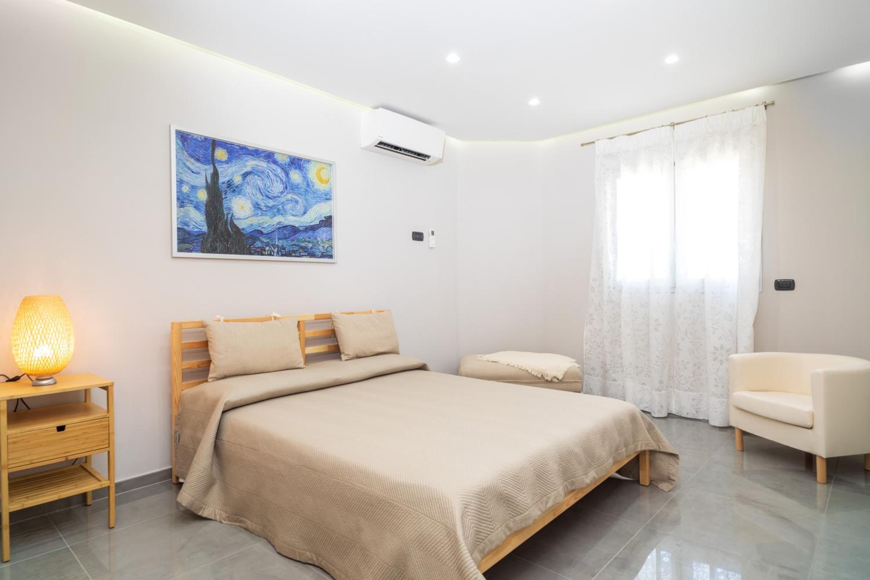 Superior Apartment with City View