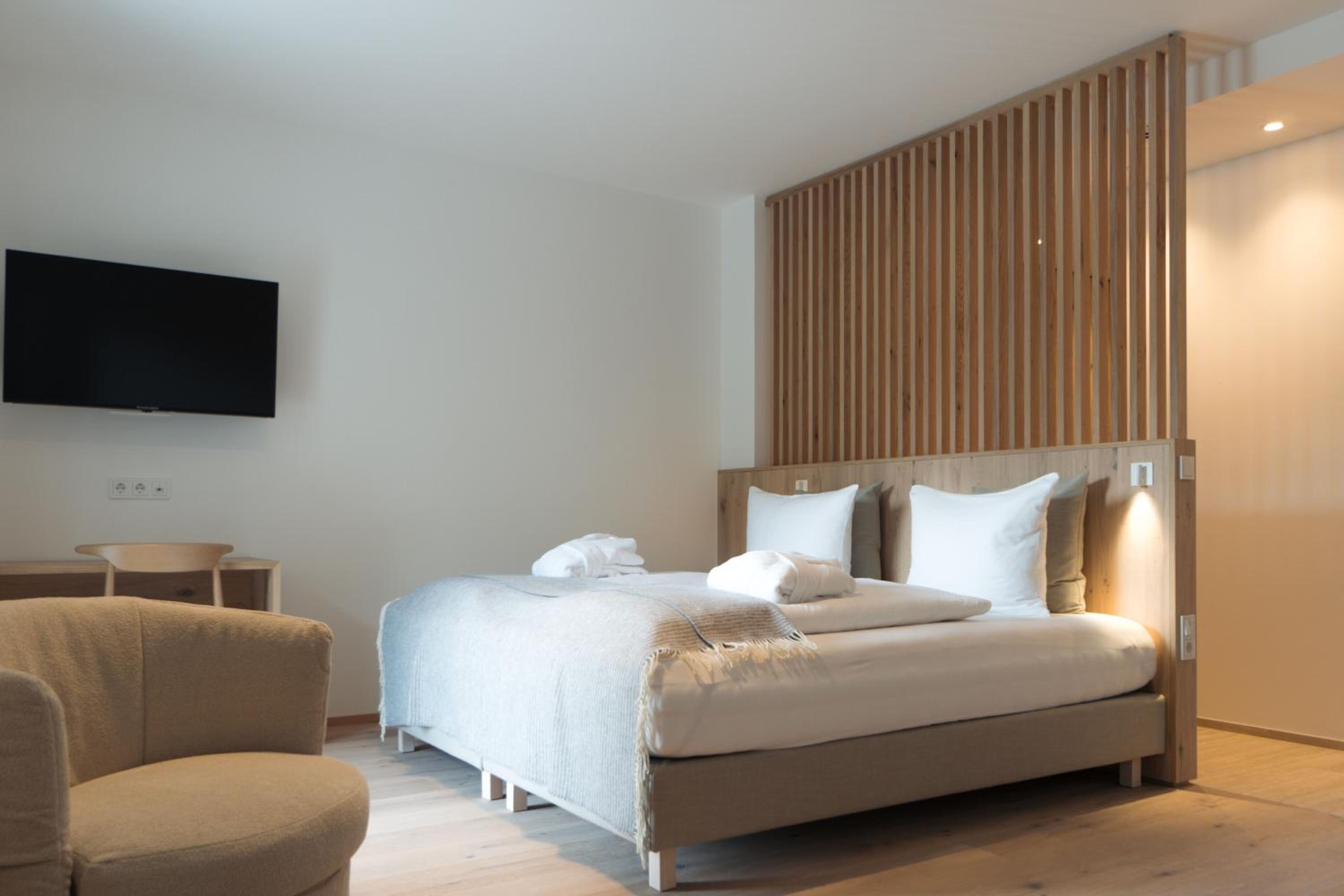 Superior Double Room - Photo 1
