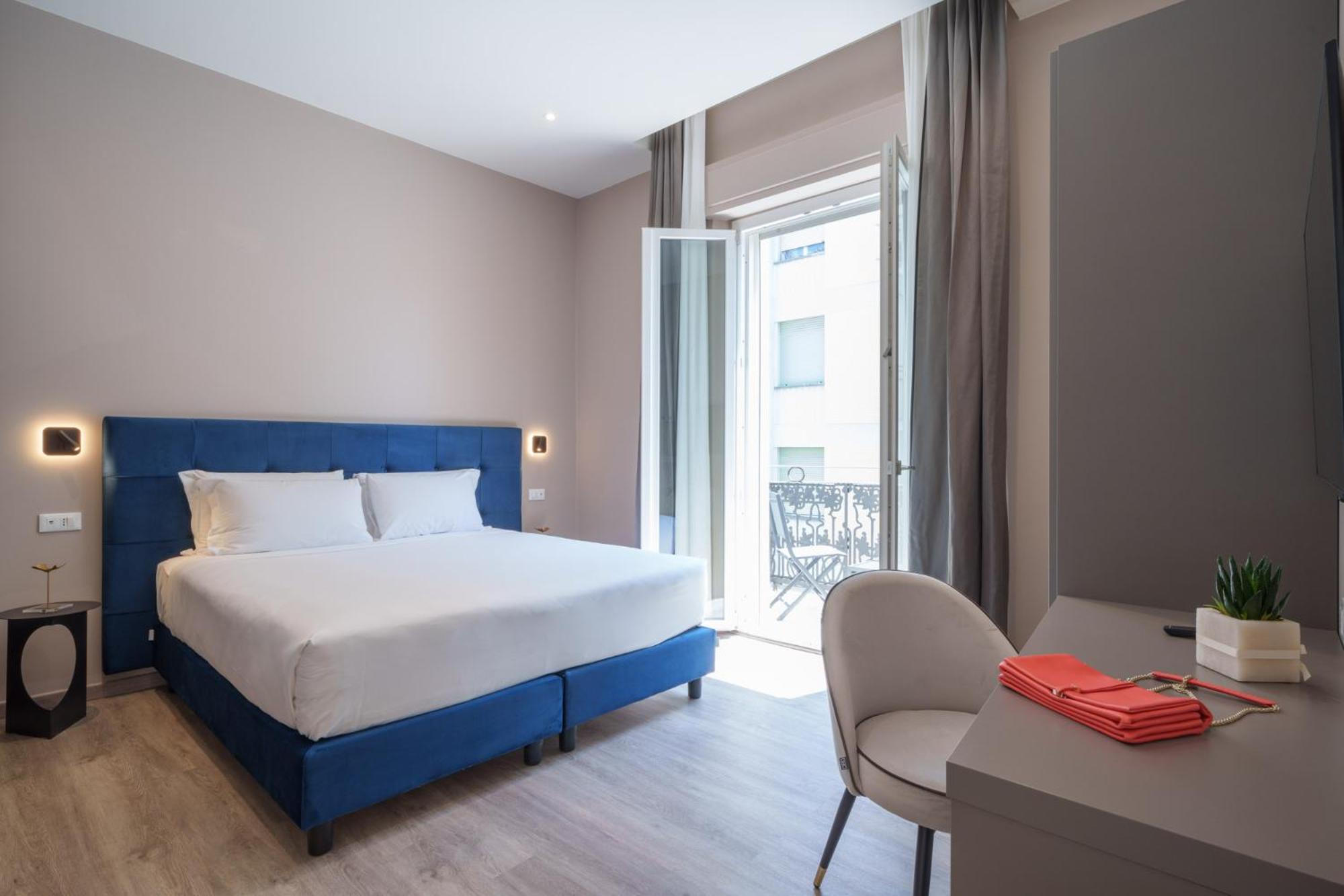 Suite Superior with Balcony - Photo 1