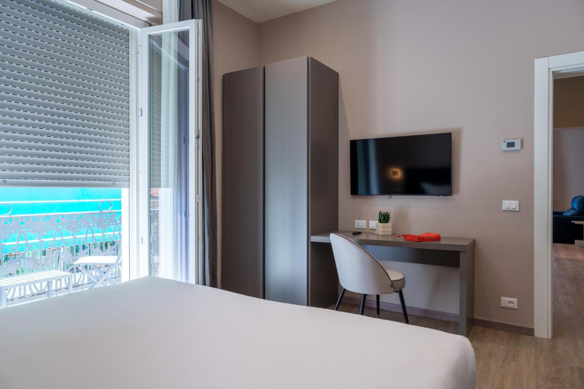 Suite Superior with Balcony - Photo 2