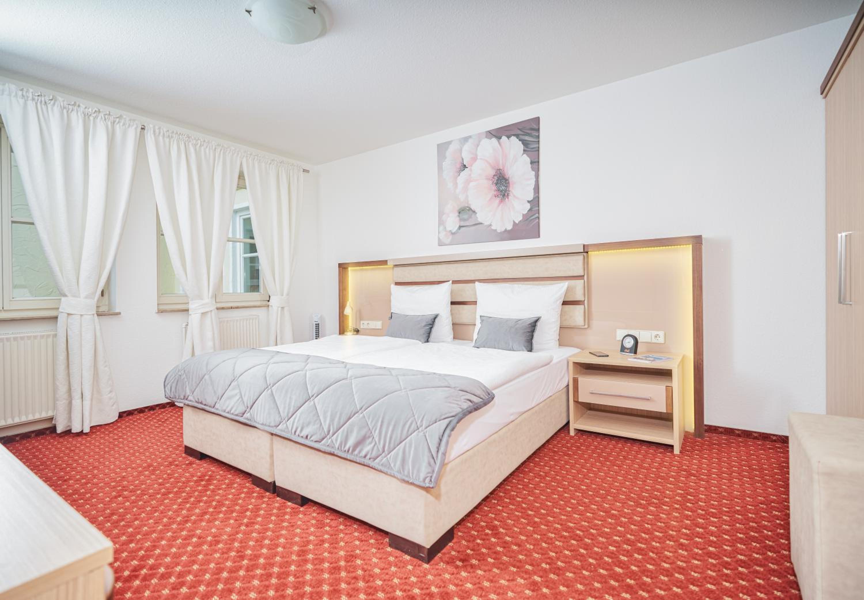 Double Room - Photo 1