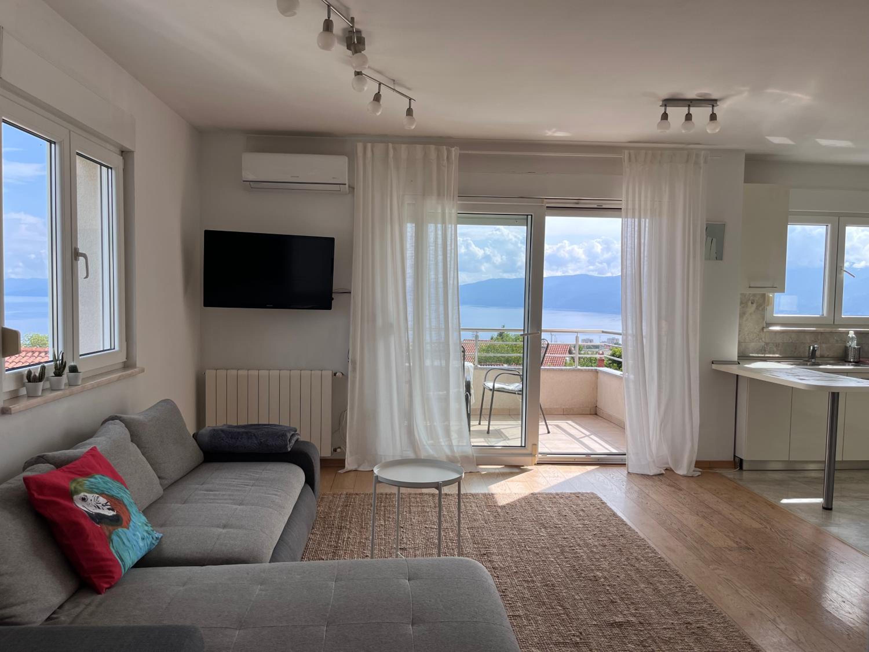 Two-Bedroom Deluxe Apartment with Ocean View