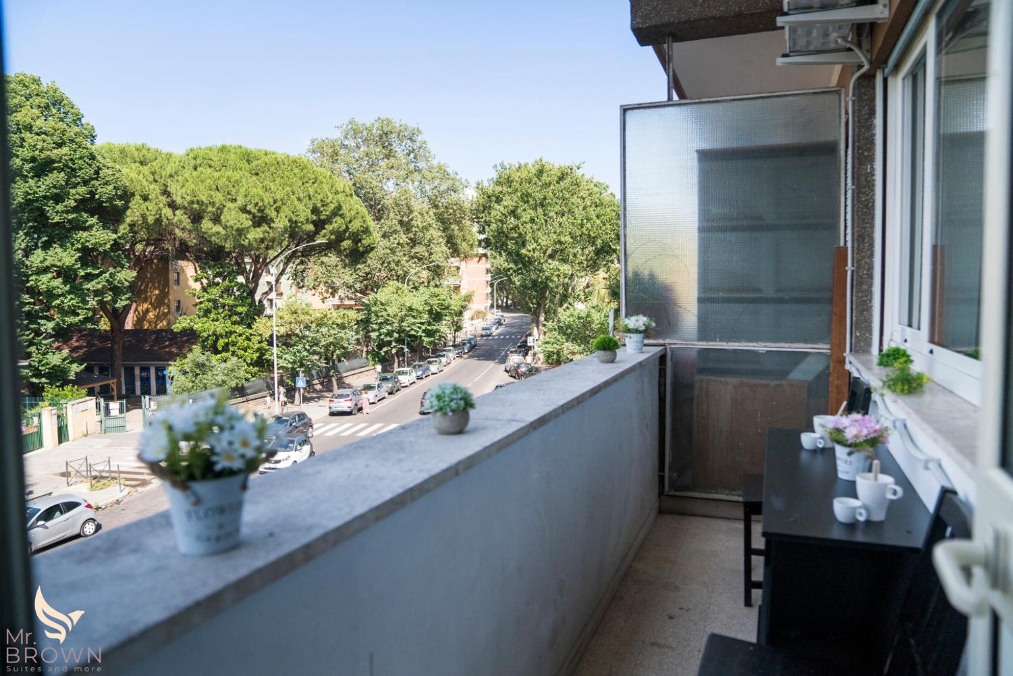 Apartment with Balcony photo 2