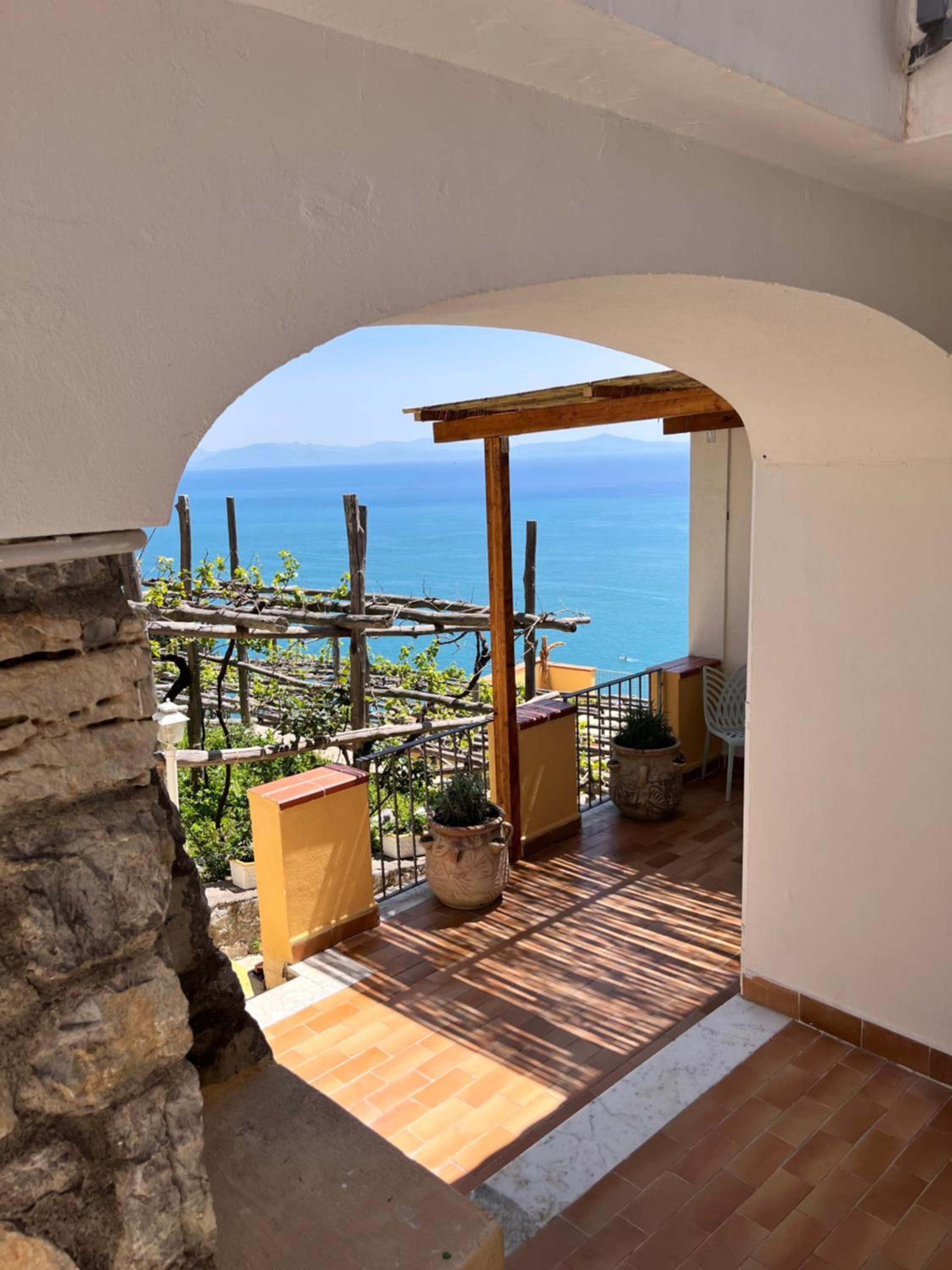 Apartment with Sea View - Photo 2