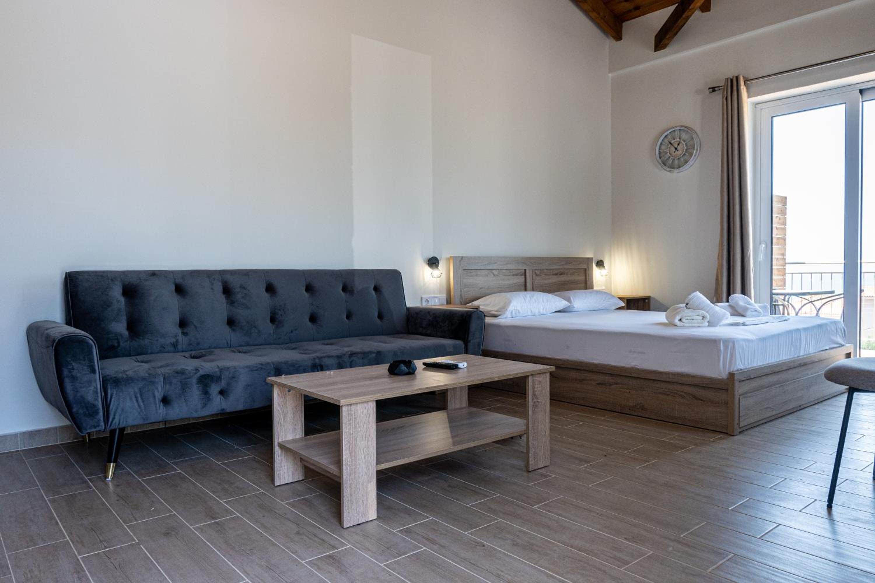 Apartment with Sea View photo 3