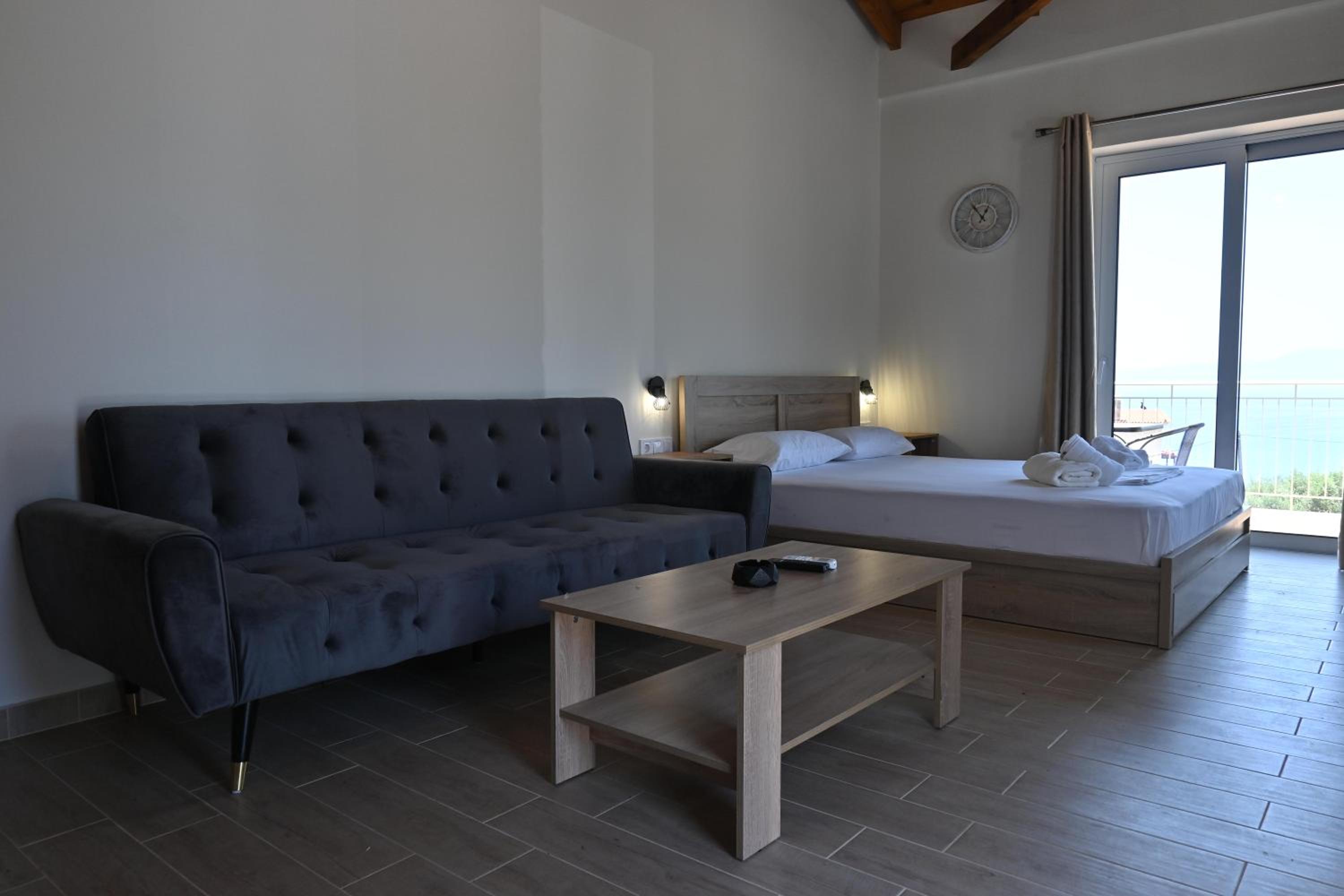 Apartment with Sea View photo 2