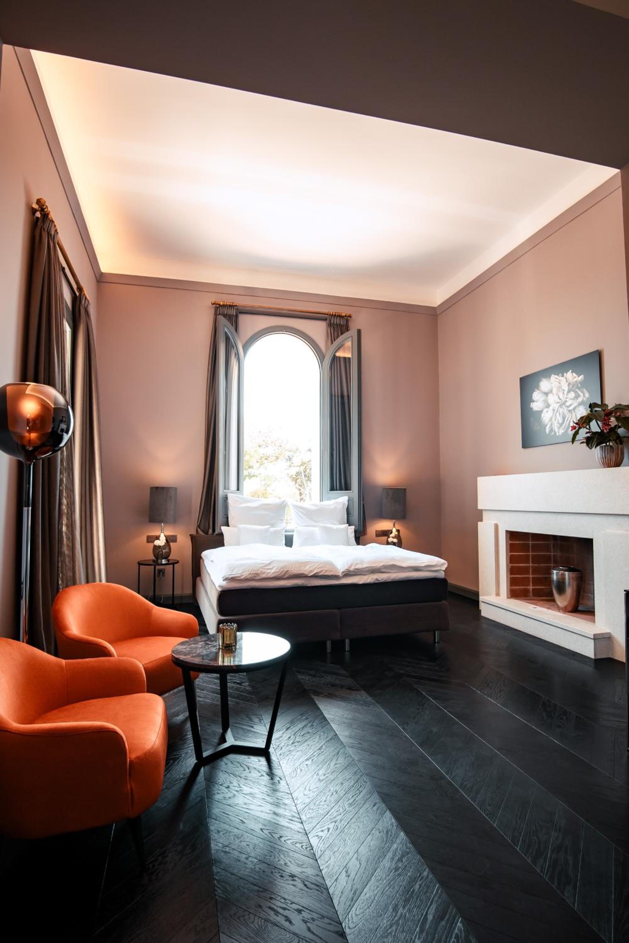 Double or Twin Room with Private Bathroom - Photo 4