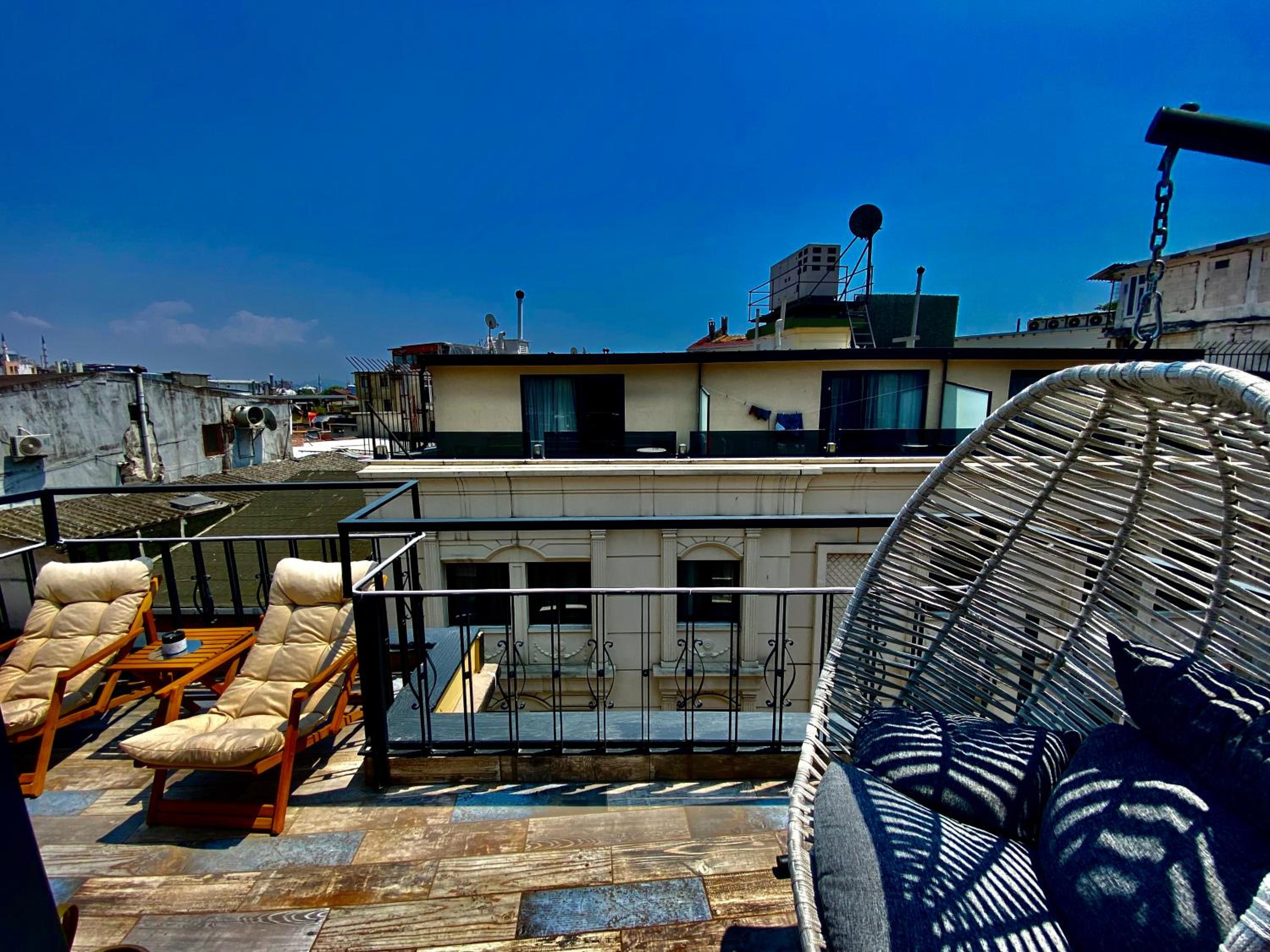 Deluxe Suite with Sea View photo 2