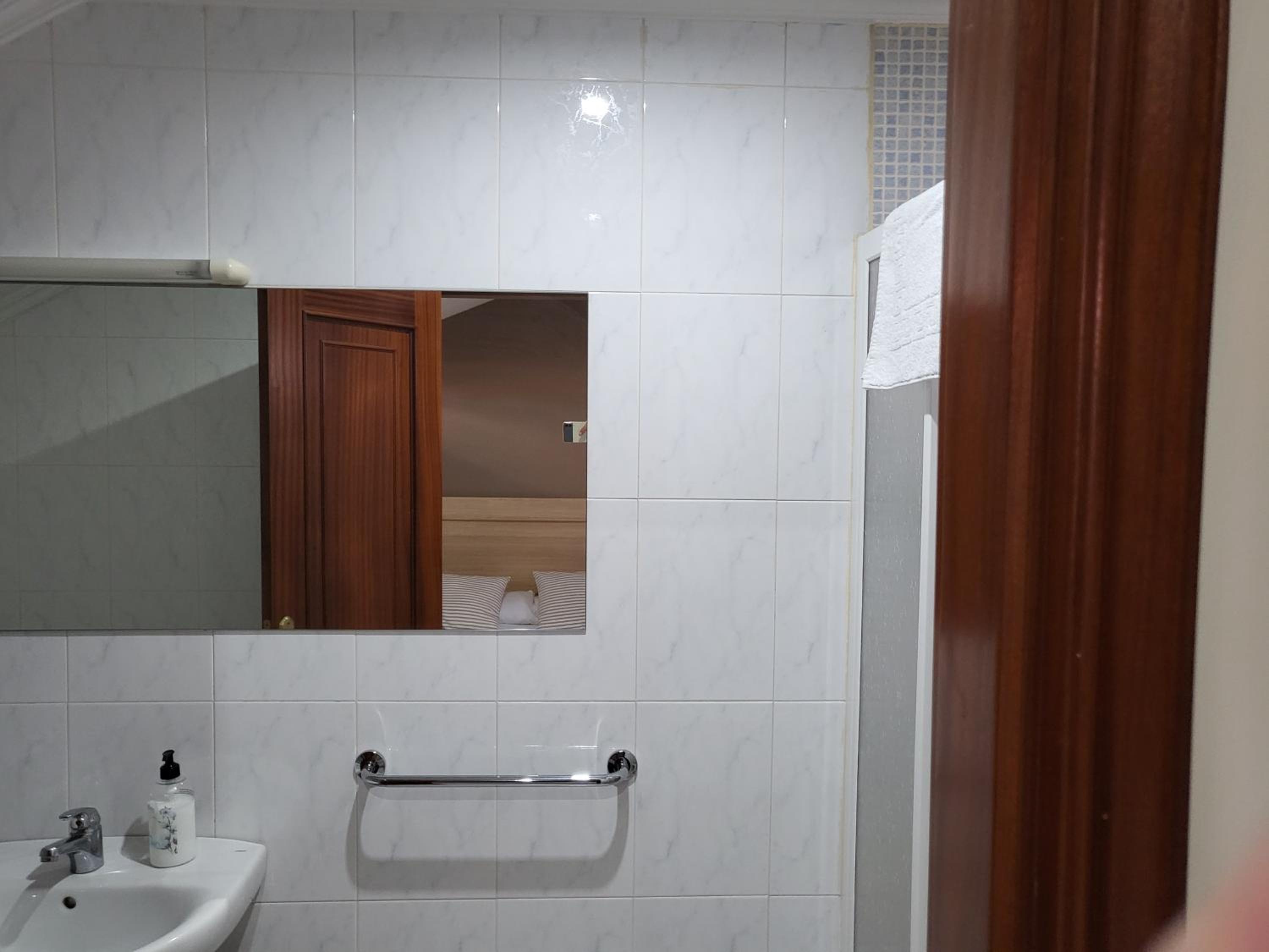 Budget Double Room photo 2