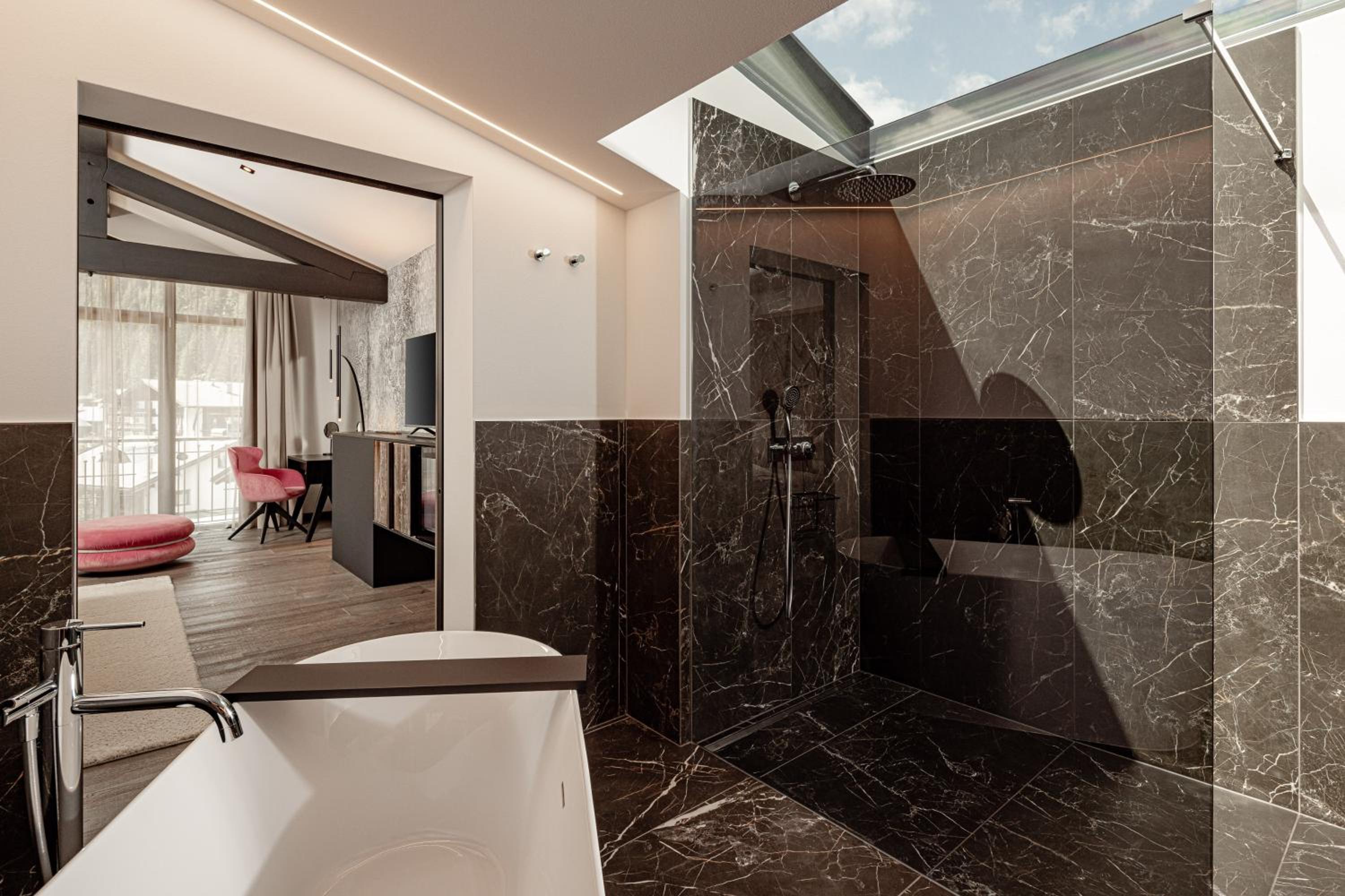 King Suite photo 3
