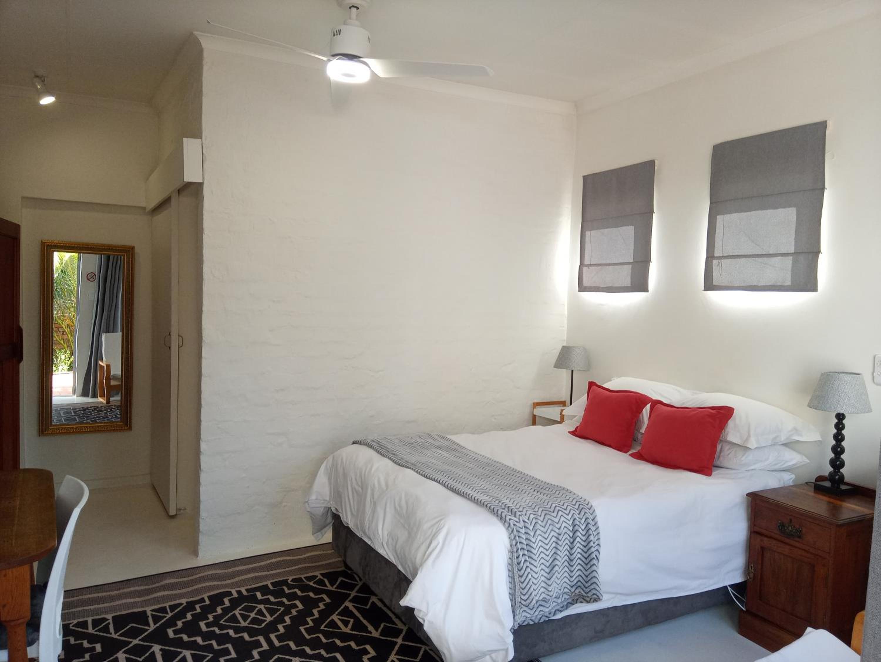 Double Room with Patio photo 1