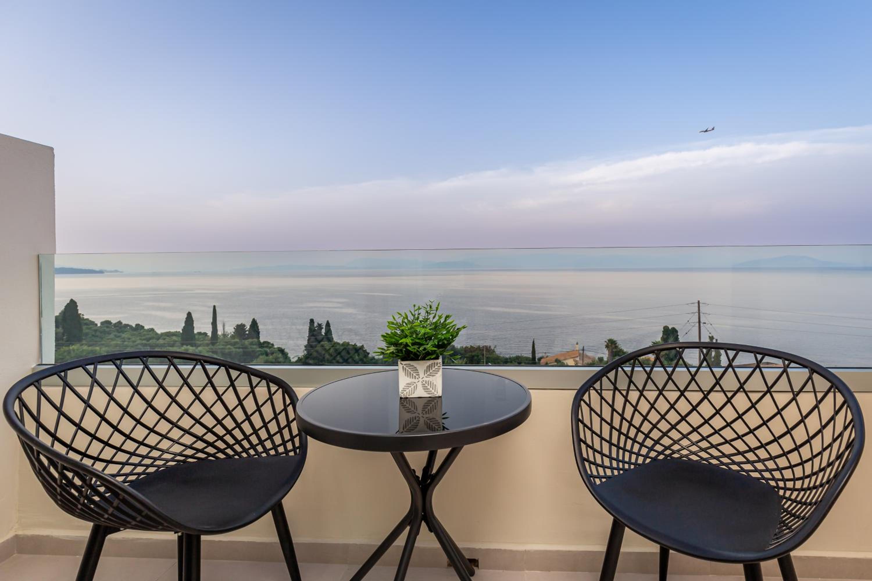 Junior Suite with Sea View - Photo 23