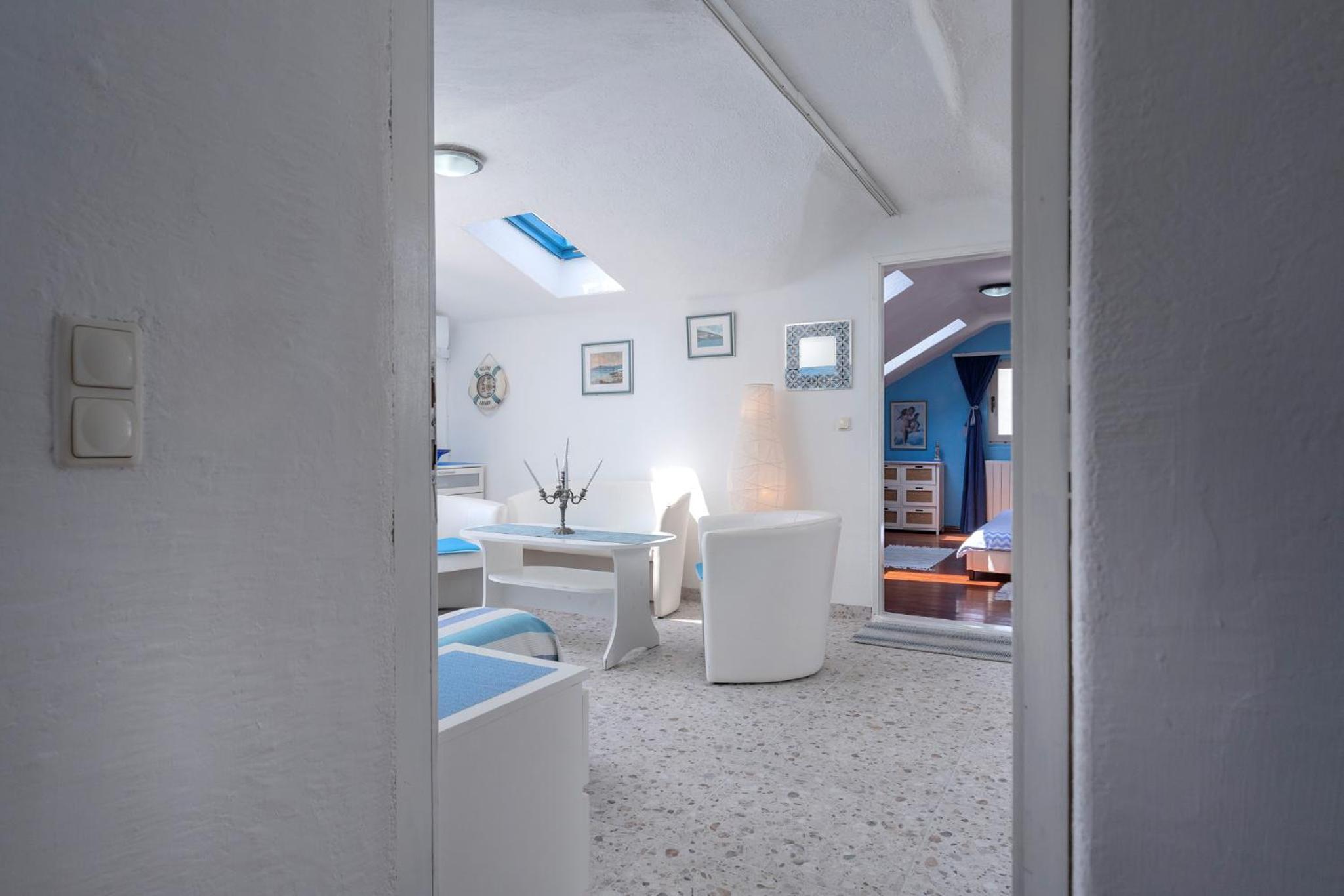 Apartment with Sea View photo 2