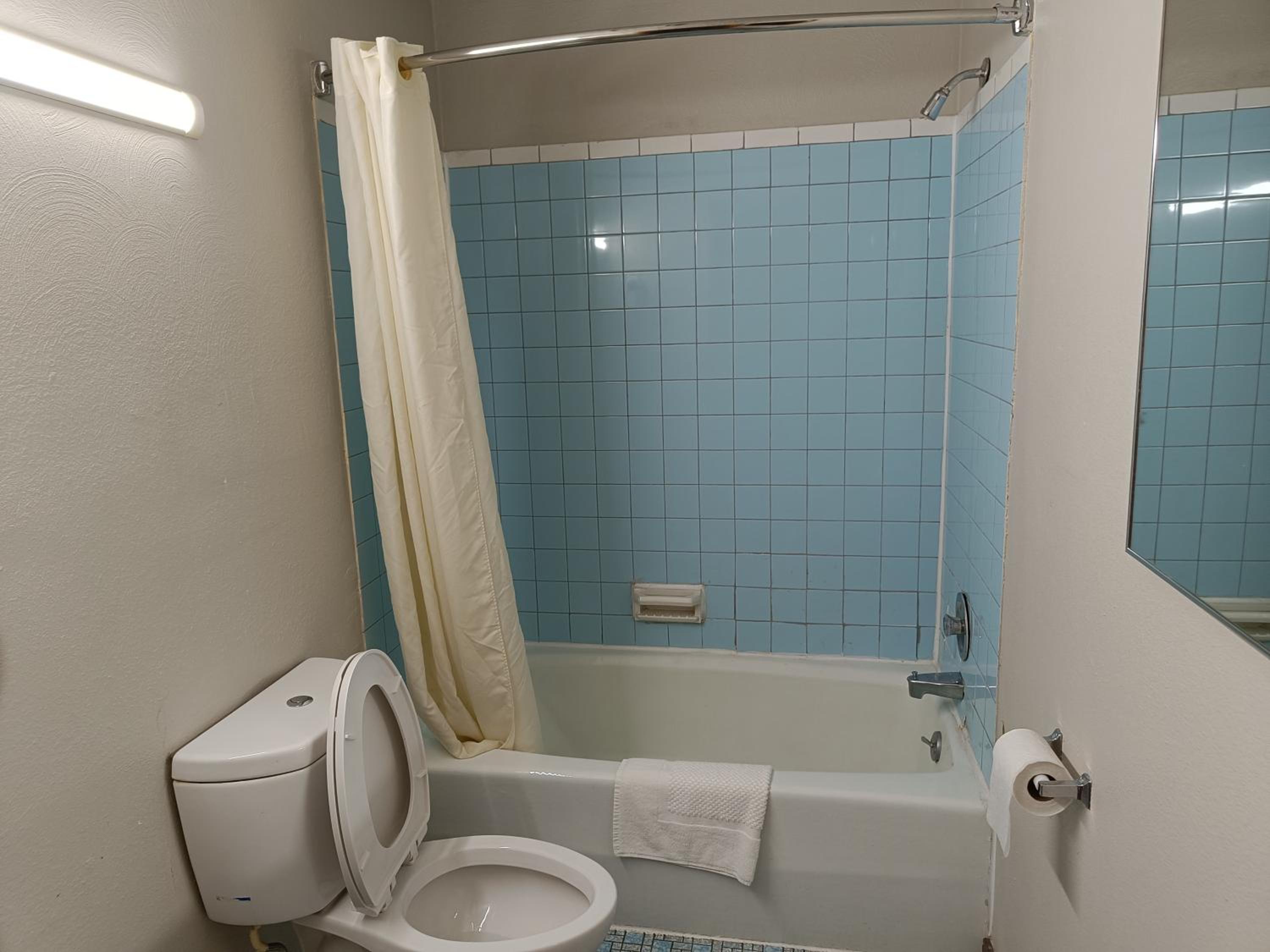 Efficiency Room - Photo 14