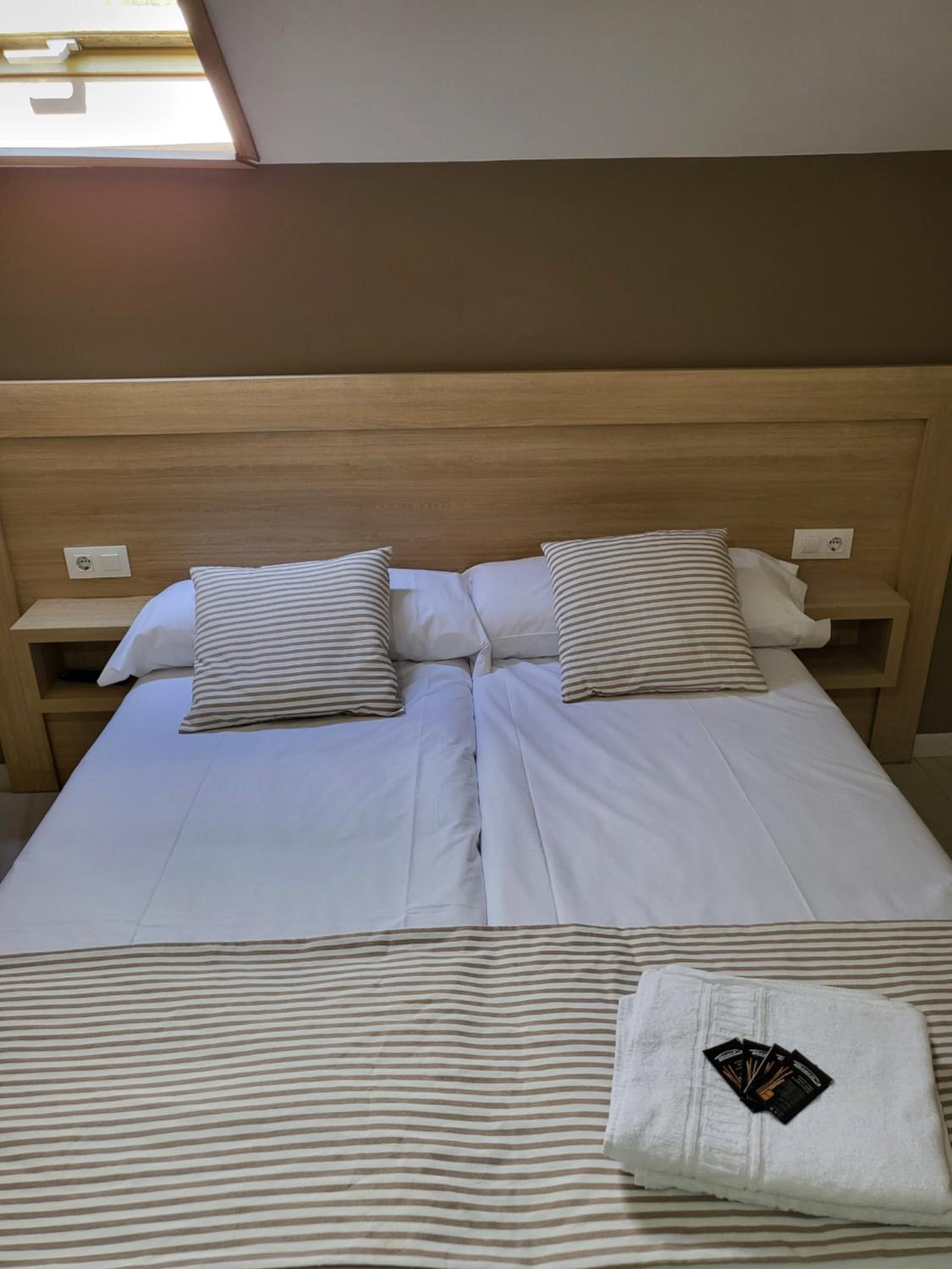 Budget Double Room photo 3
