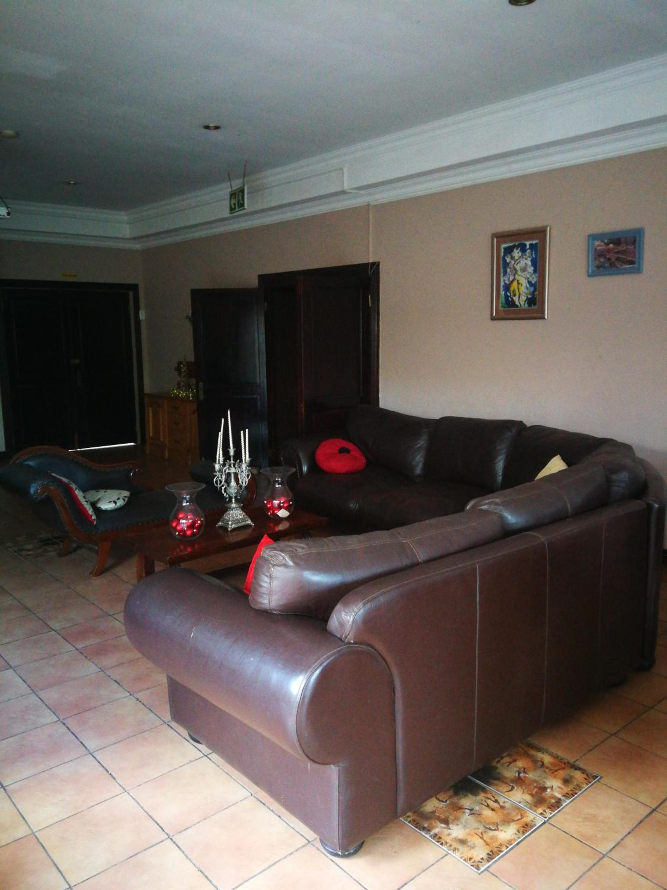 Family Room photo 1