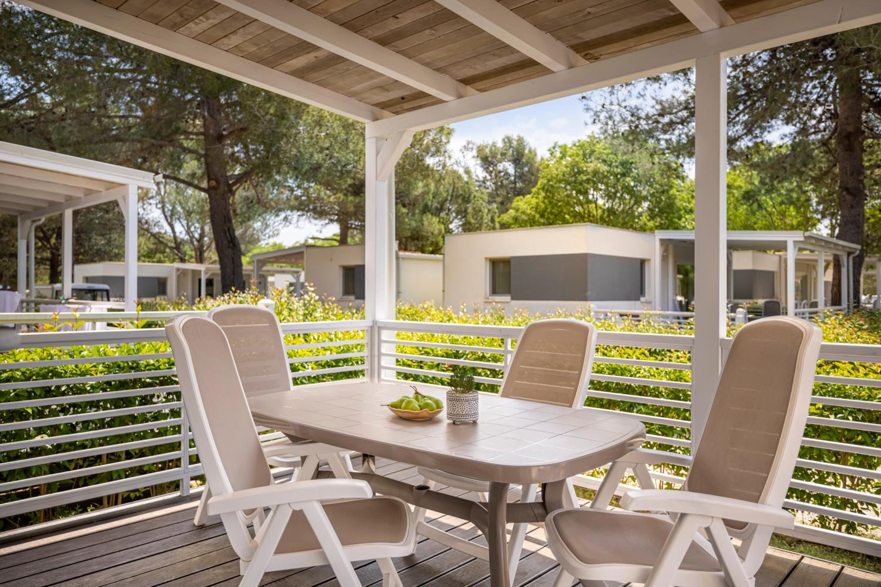 Standard Mobile Home  - Photo 4