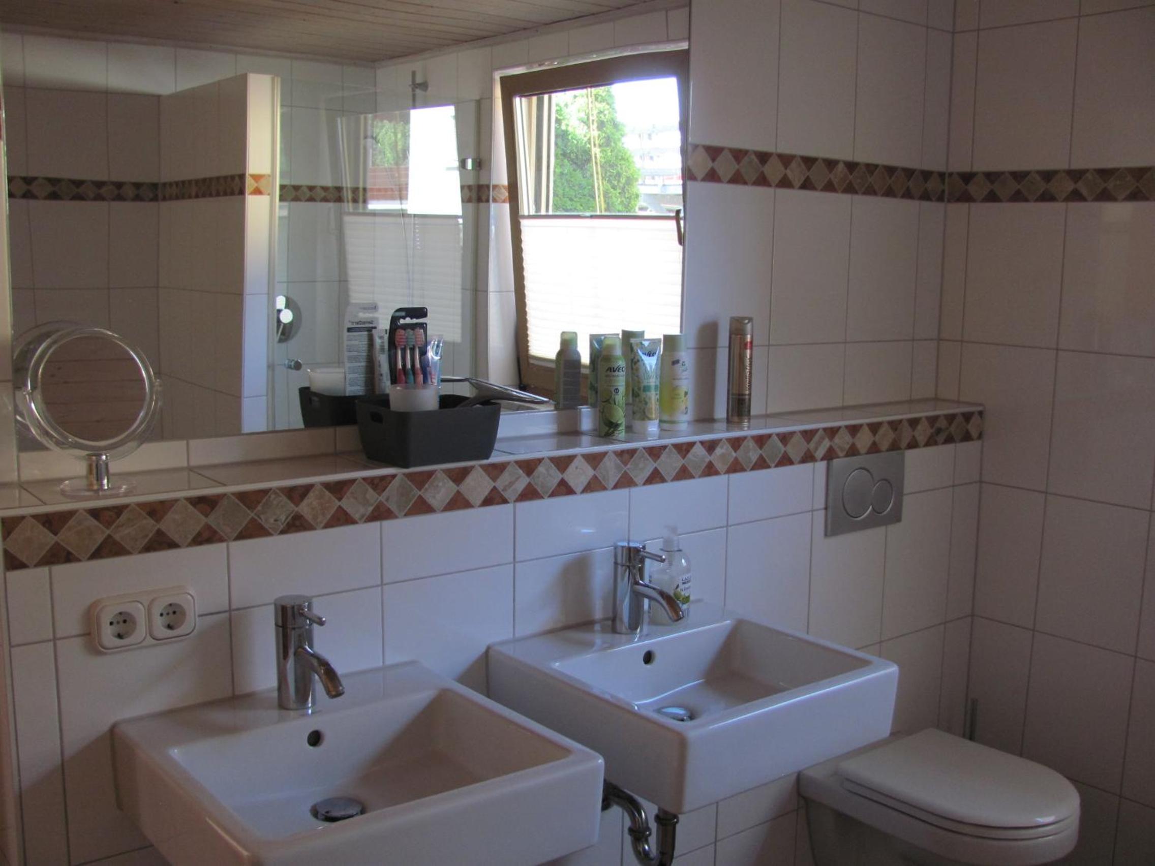 Three-Bedroom House photo 3