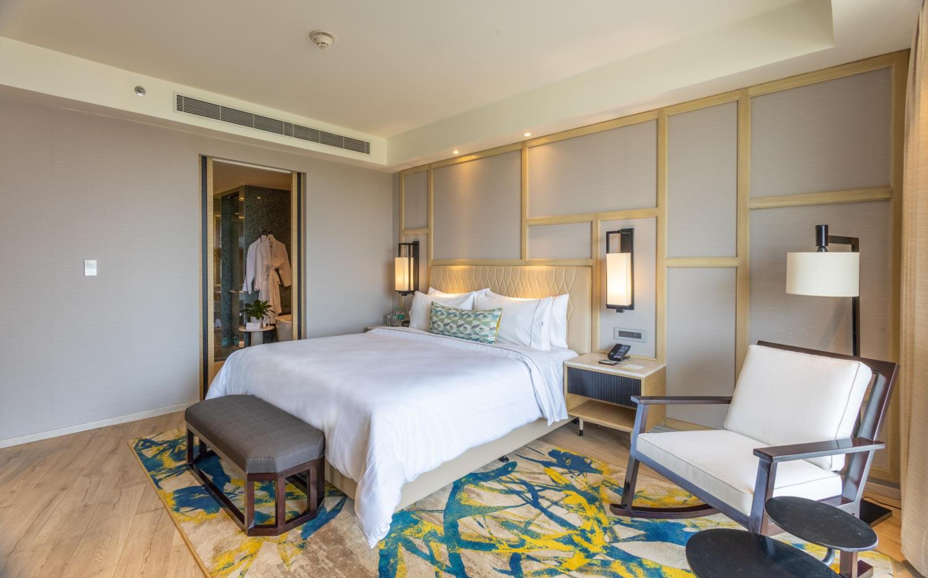 Penthouse King Suite – Enjoy 90 minutes of complimentary Cocktail hours at Haven between 4 PM to 6 PM, NR 1000 SPA Credit (Stay between Sunday to Thursday) – Complimentary beer on arrival and free shuttle to the beach – INR 750 credit at Drift per stay photo