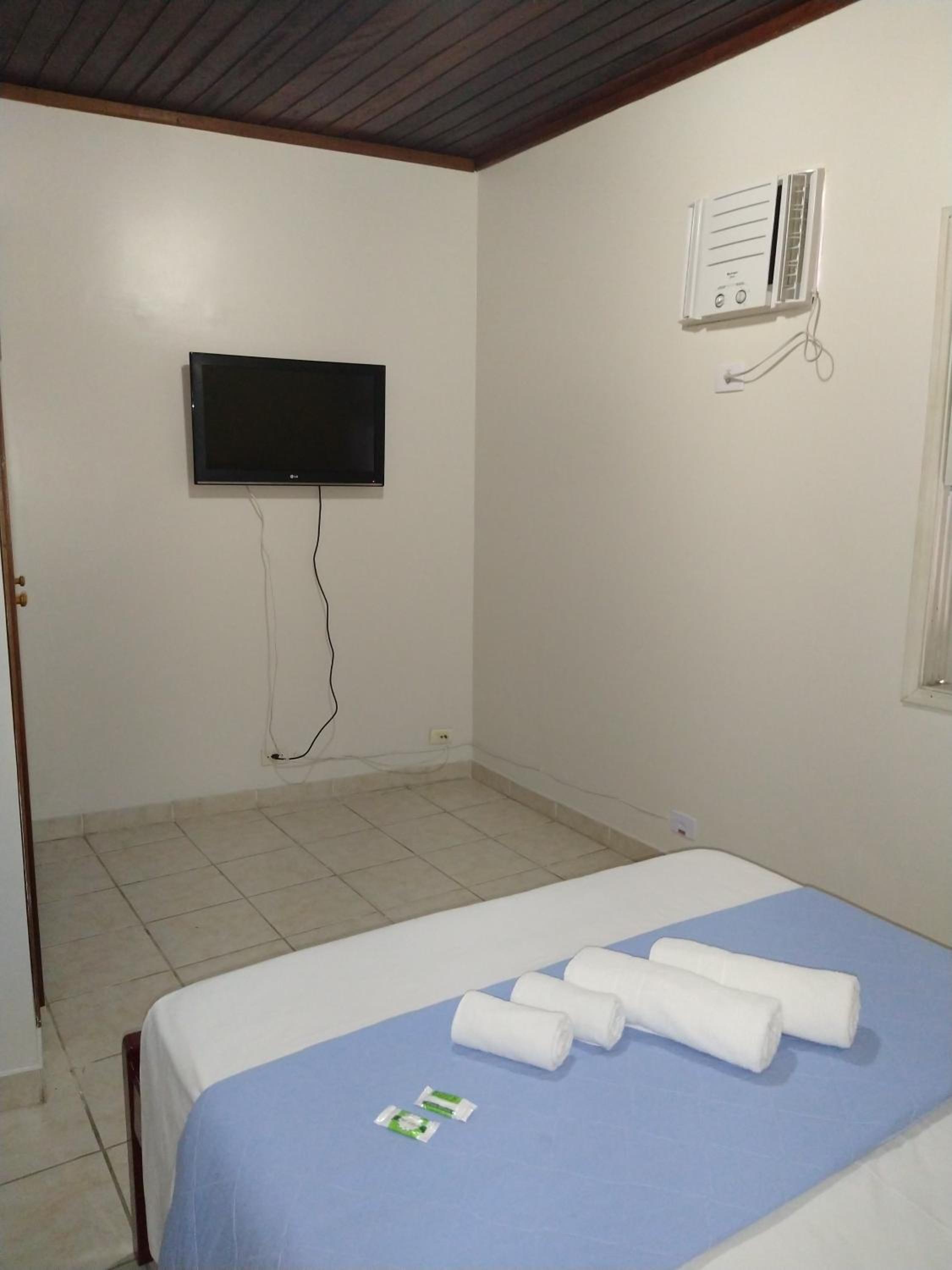 Large Double Room photo 1