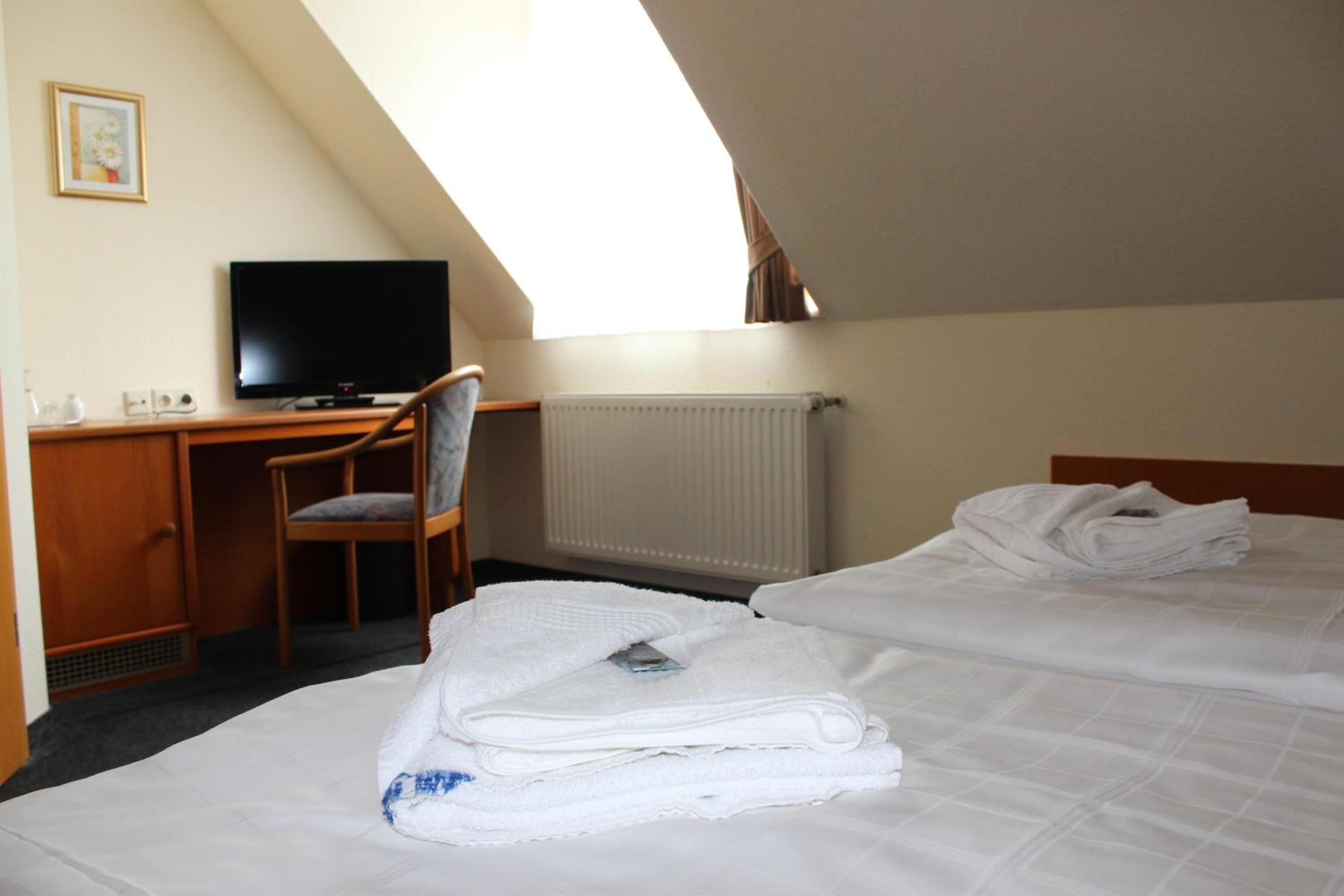 Standard Double Room with Shower photo 2