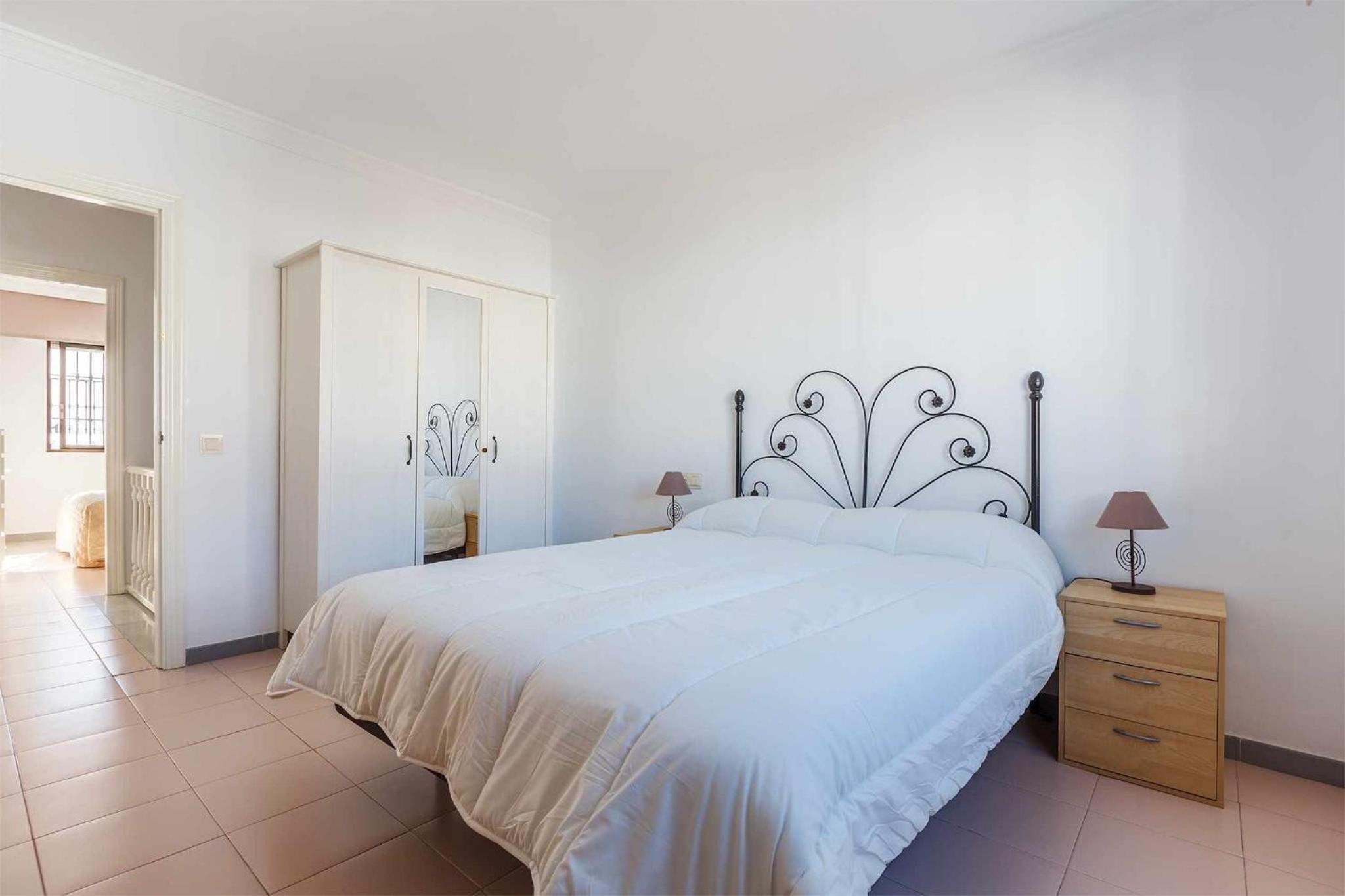 Casa de cuatro habitaciones
