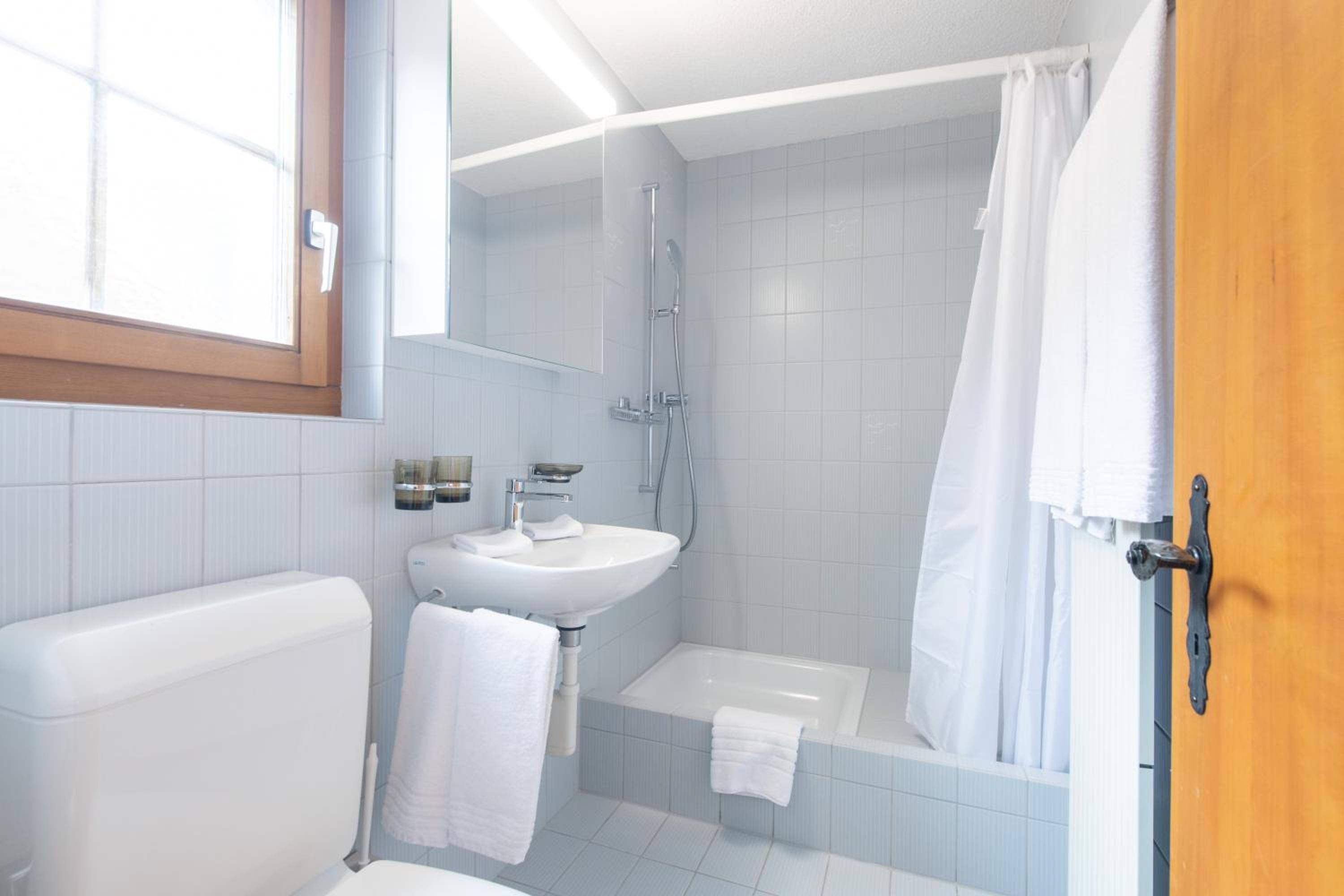 Double Room Standard - Photo 10