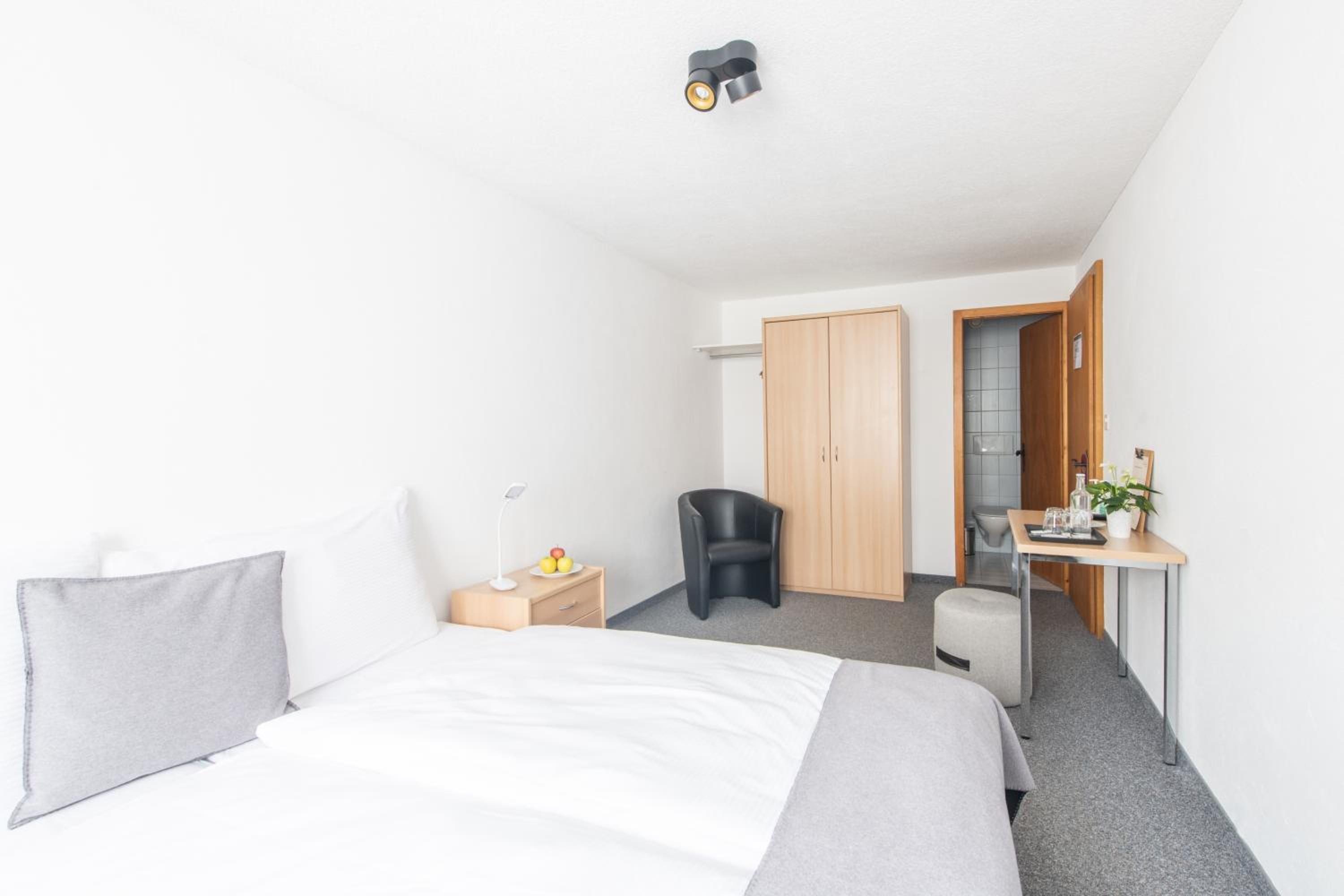 Double Room Standard - Photo 3