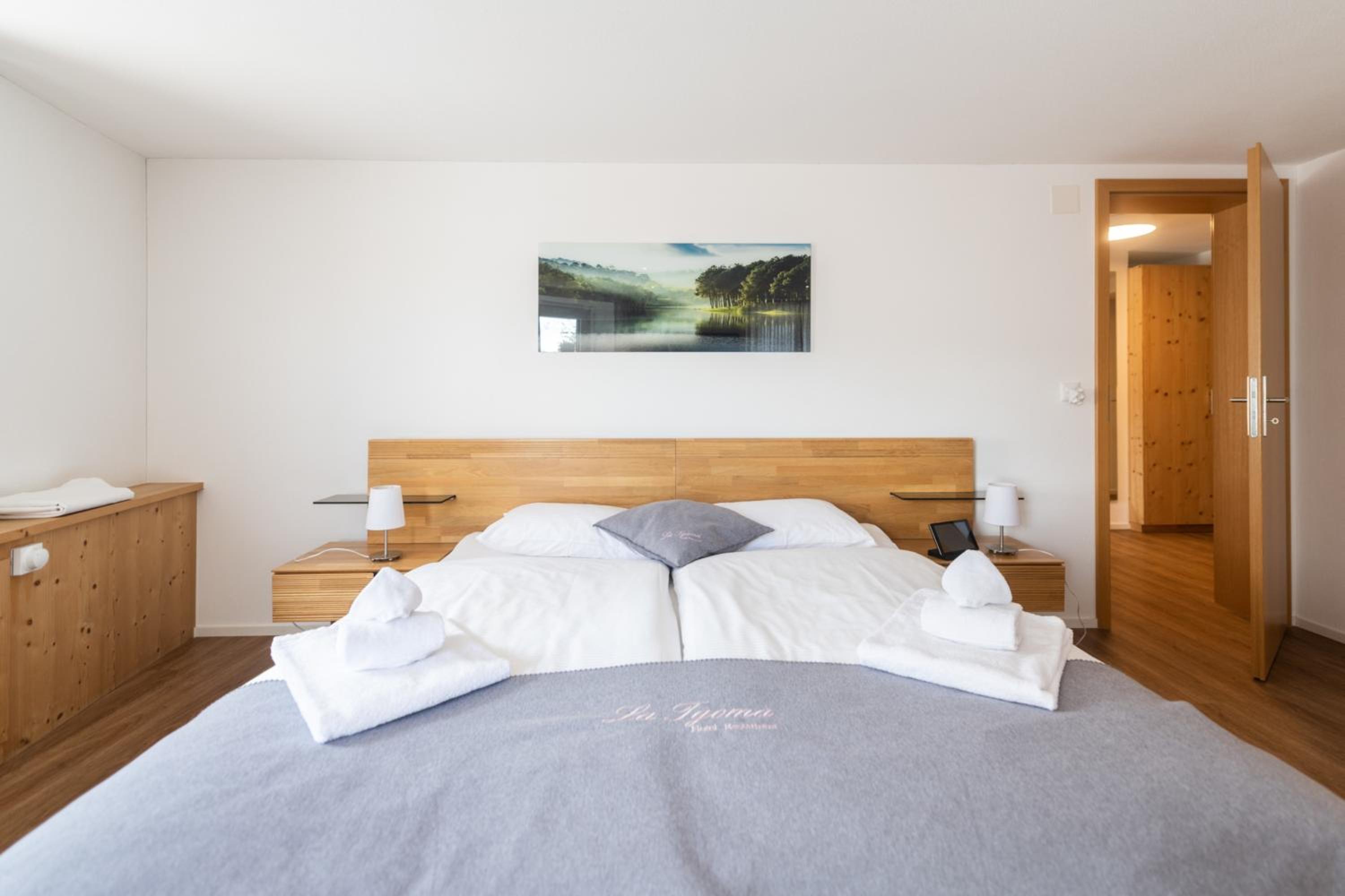 Deluxe Double Room - Photo 15