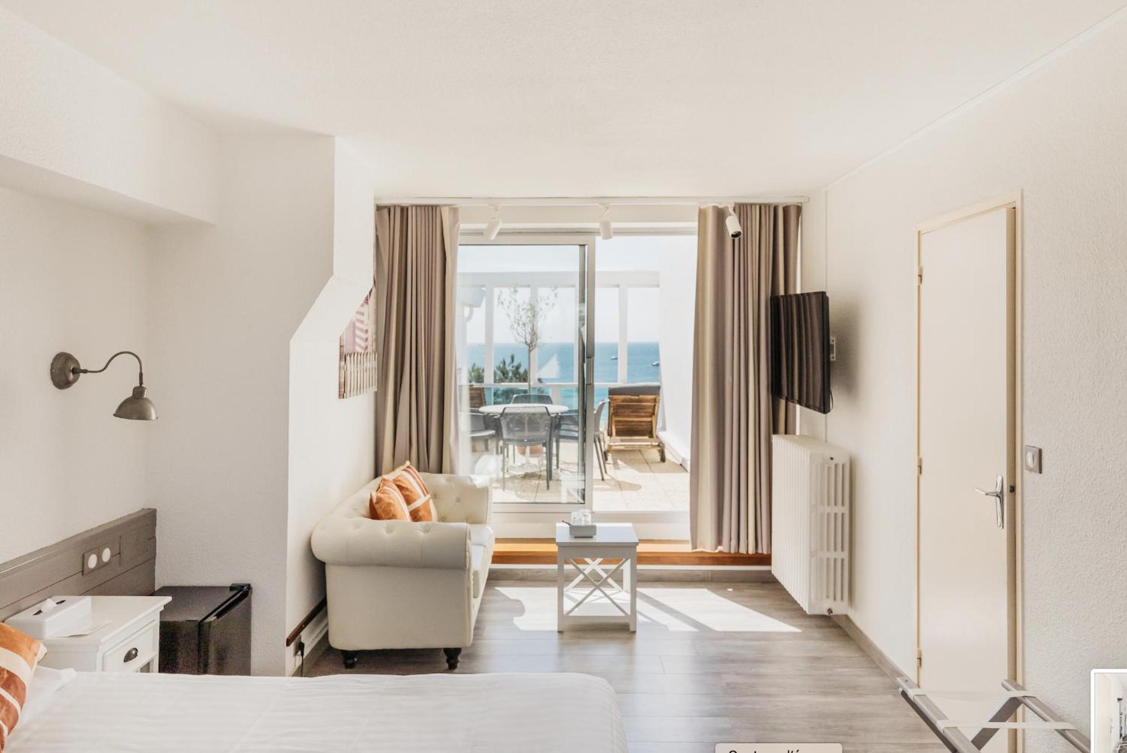 Junior Suite with Terrace - Photo 5