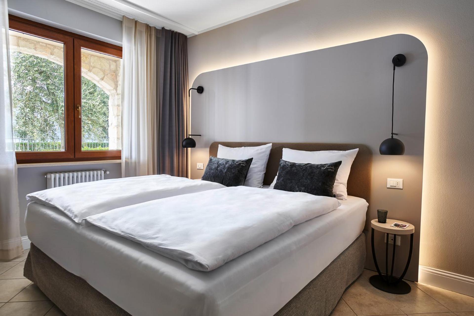 One-Bedroom Apartment With Garden