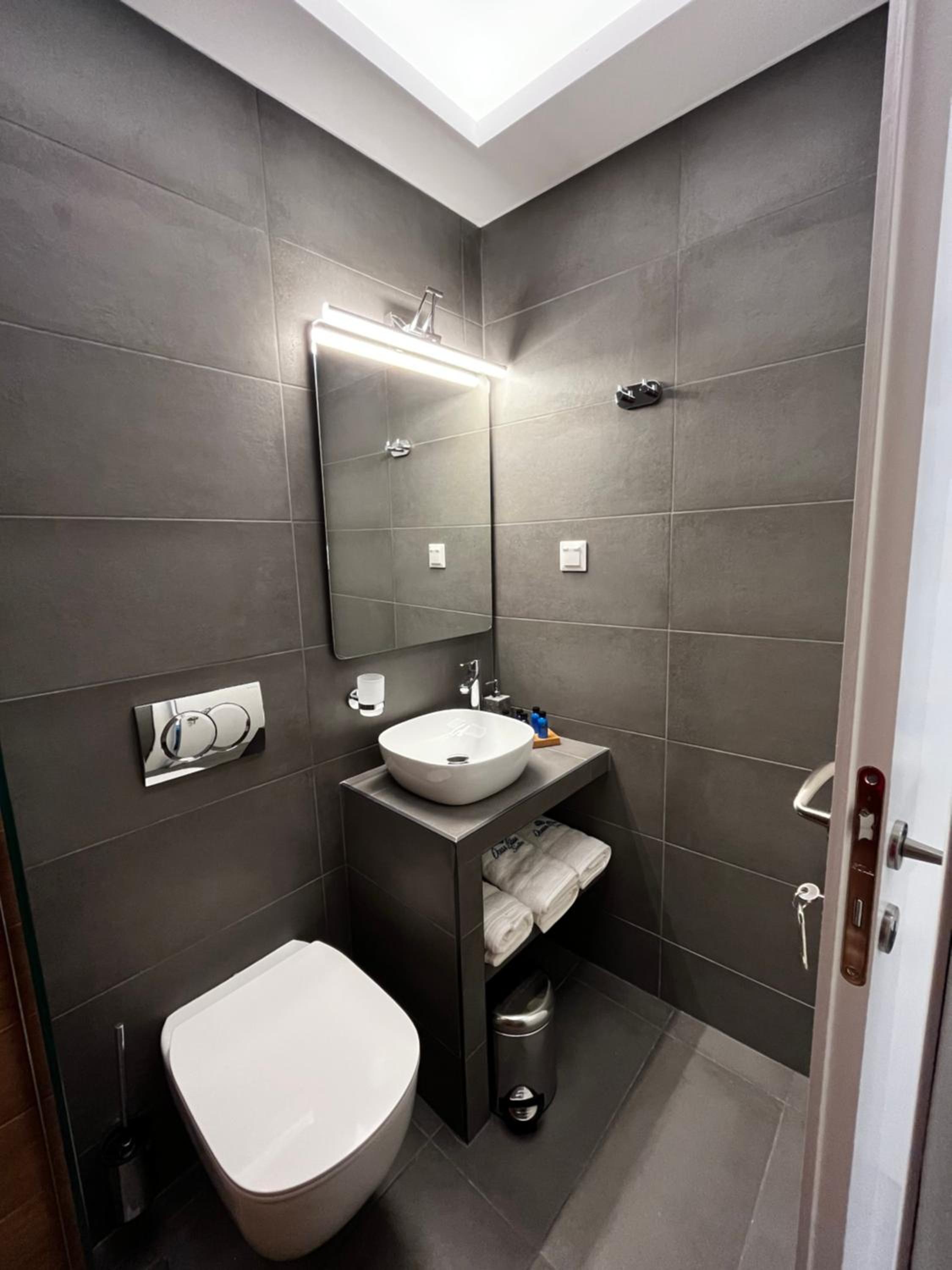 Apartment - Split Level