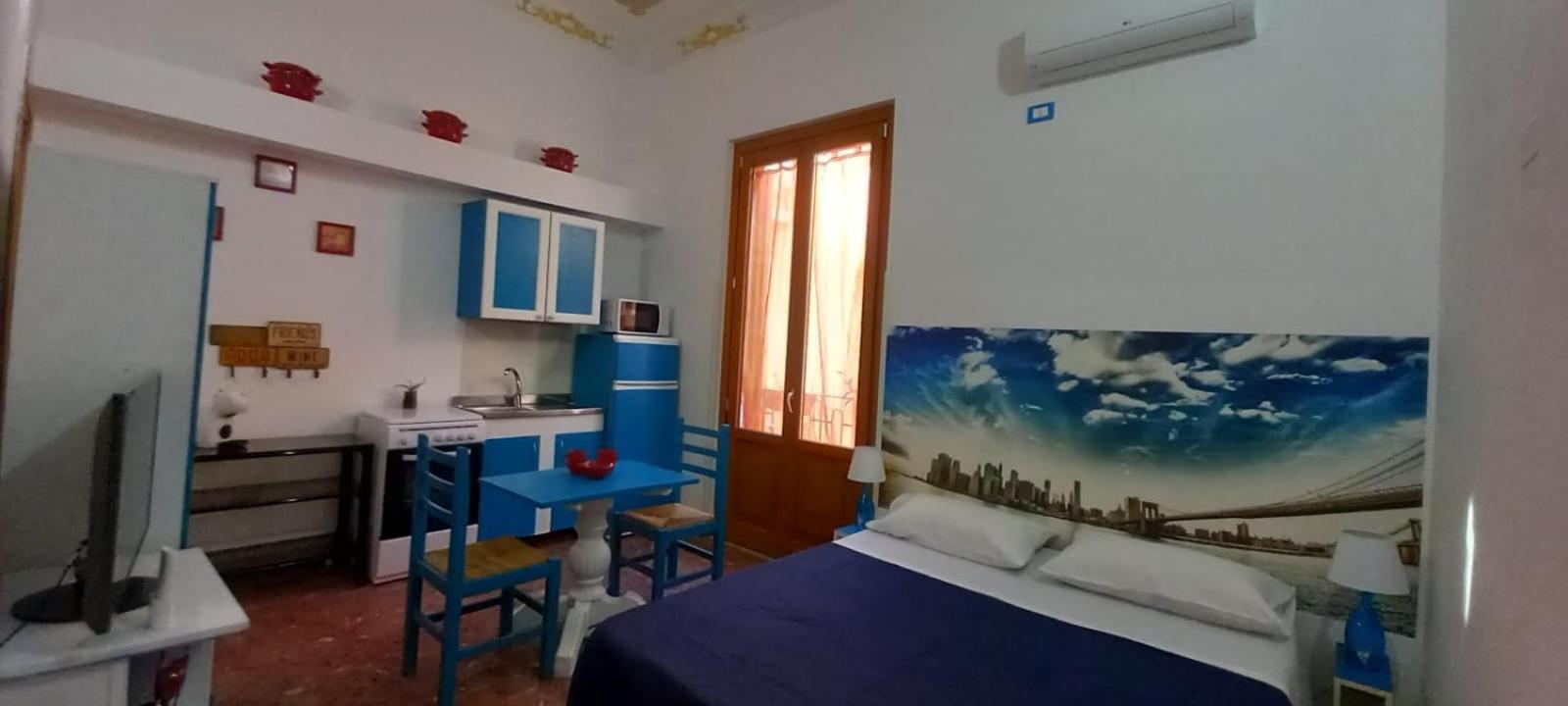Double Room with Balcony photo 3