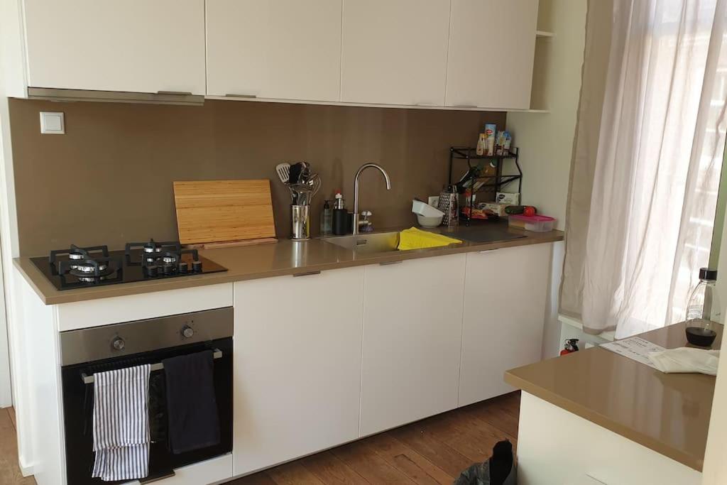One-Bedroom Apartment photo 3