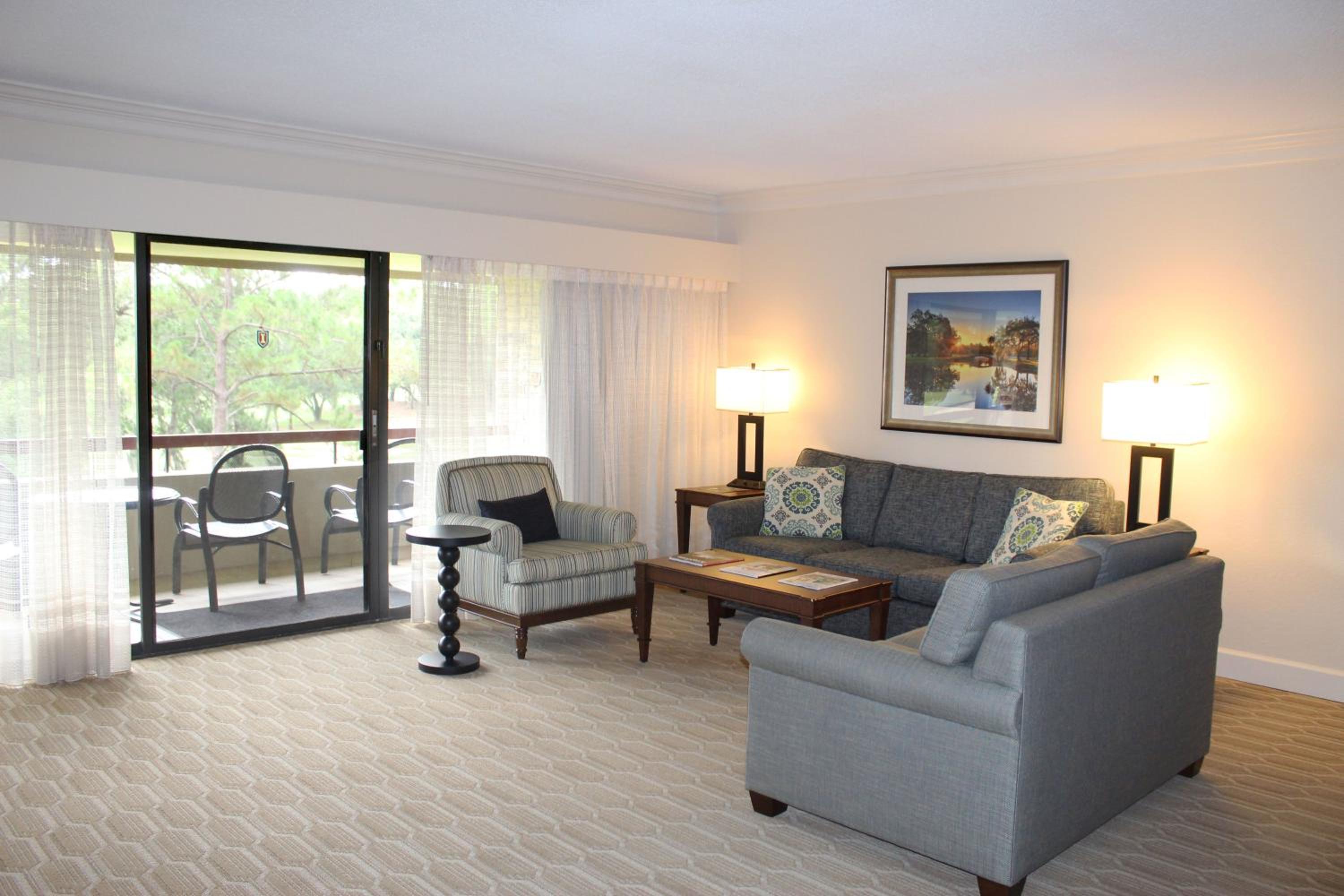 2 Bedroom Suite, 4 Beds