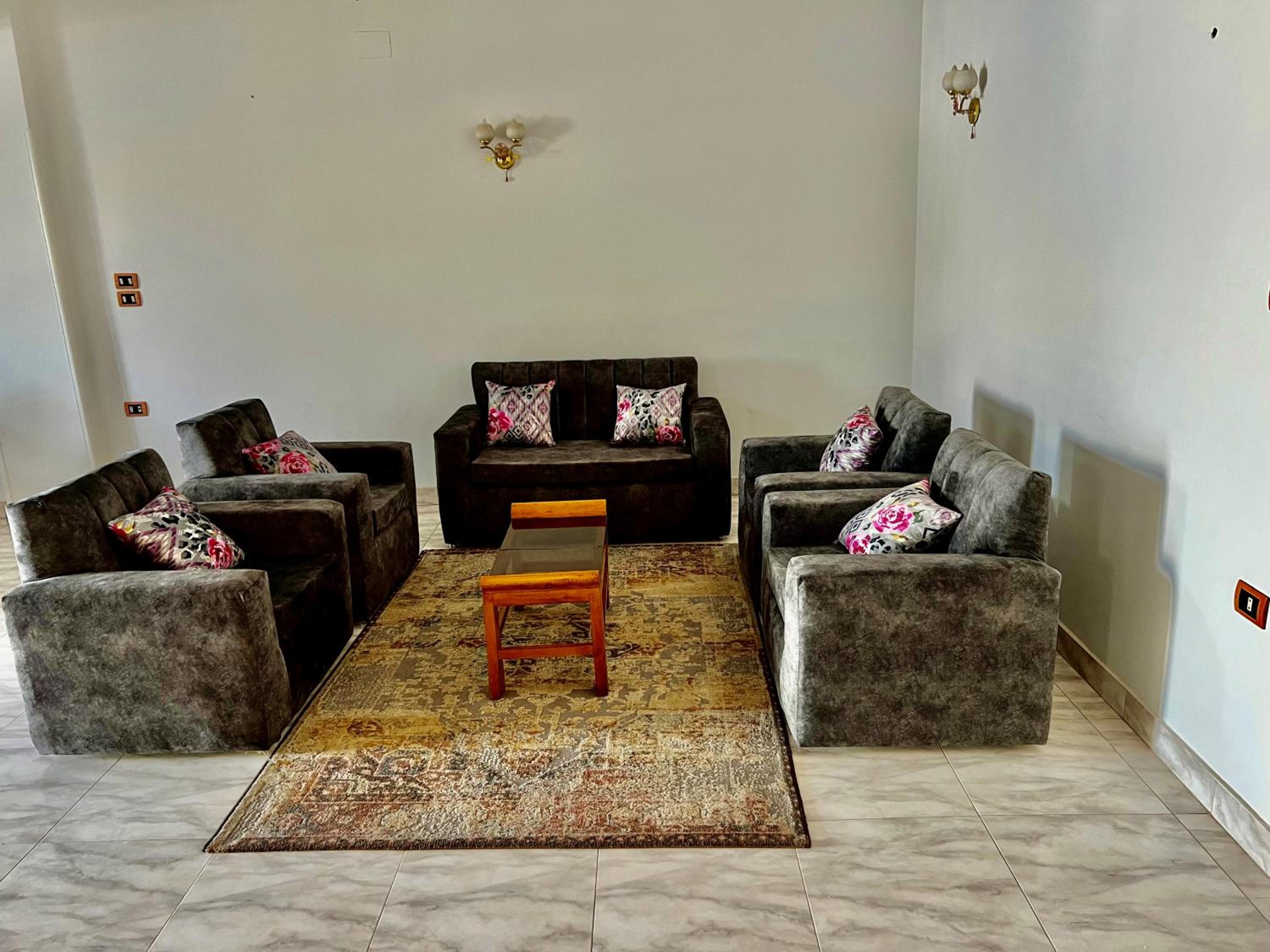 Two-Bedroom Apartment - Photo 33
