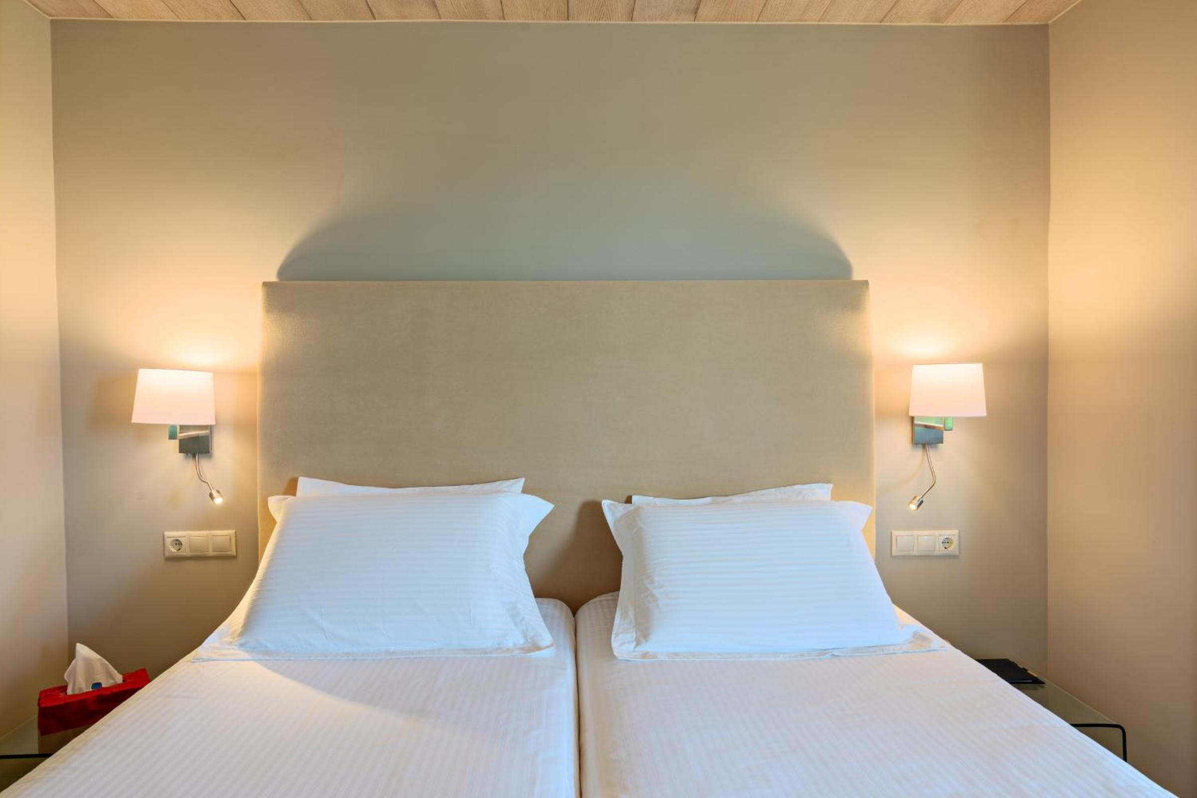 Double Room with Sea View - Photo 5